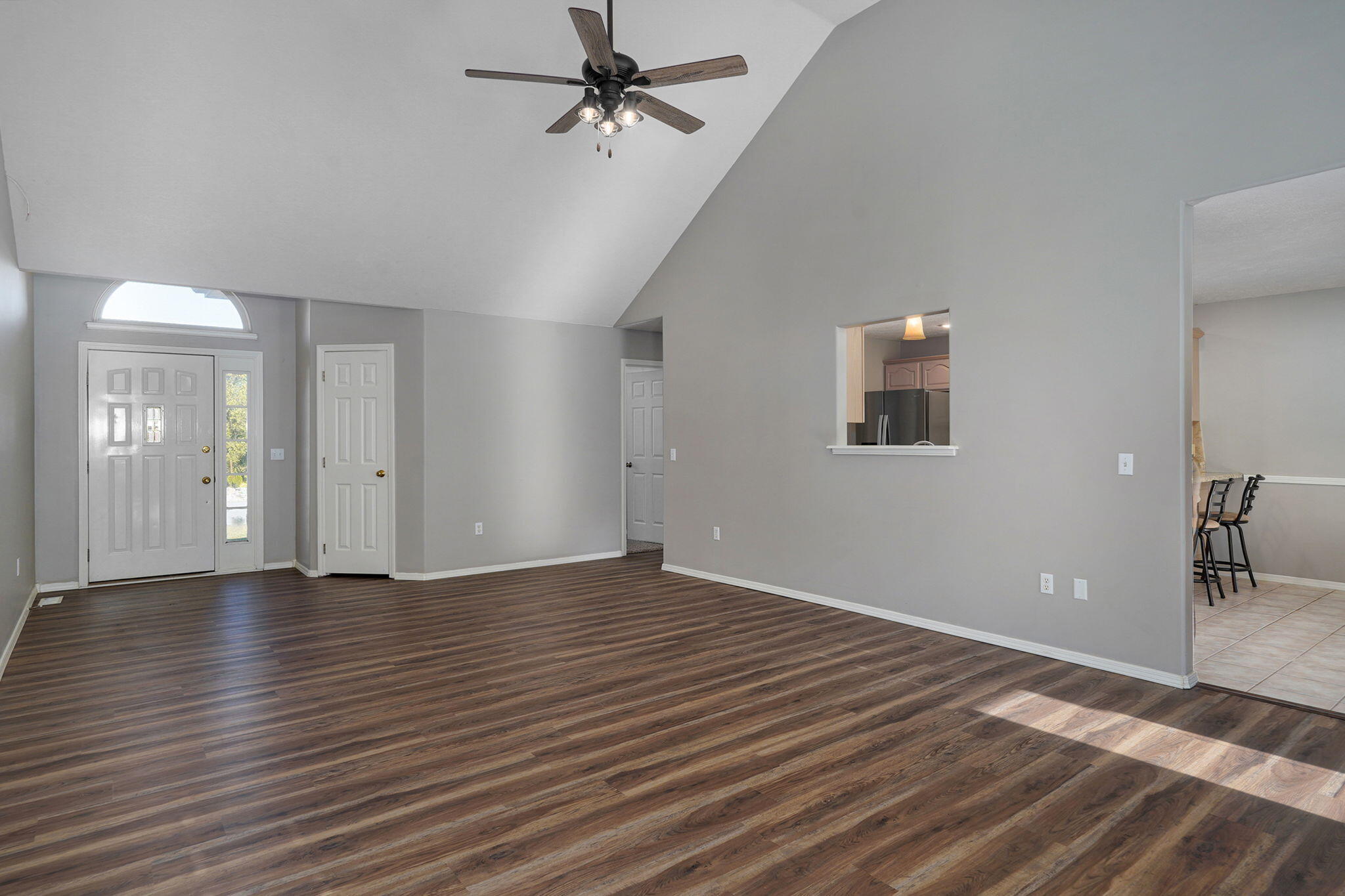5134 South Sterling Court Property Photo 8