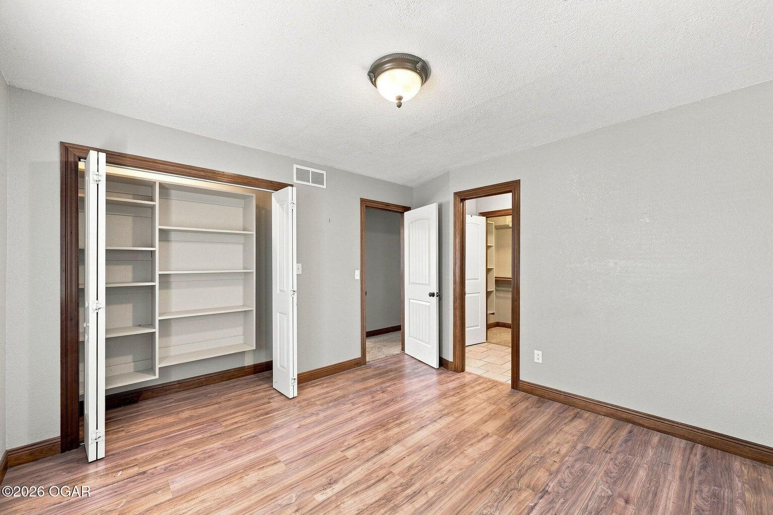 104 West South Street Property Photo 14