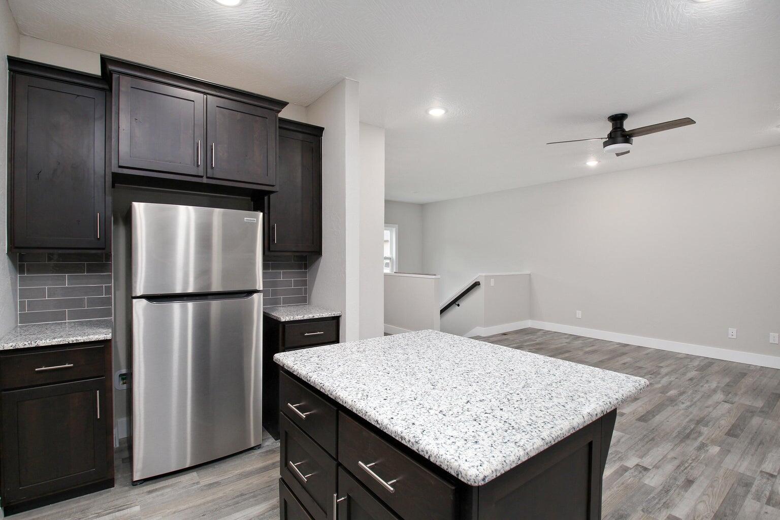 1418-1420 South Atlas Court Property Photo 4
