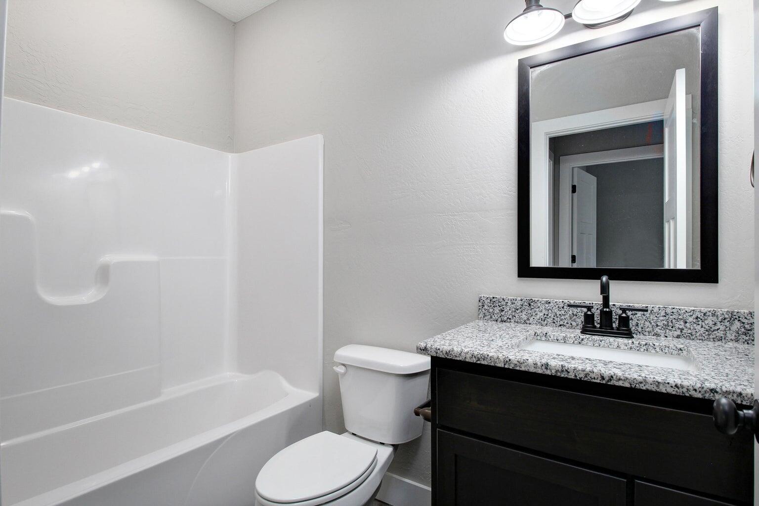1418-1420 South Atlas Court Property Photo 6