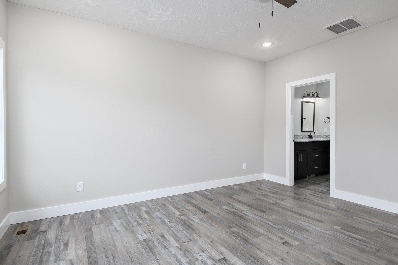 1418-1420 South Atlas Court Property Photo 8