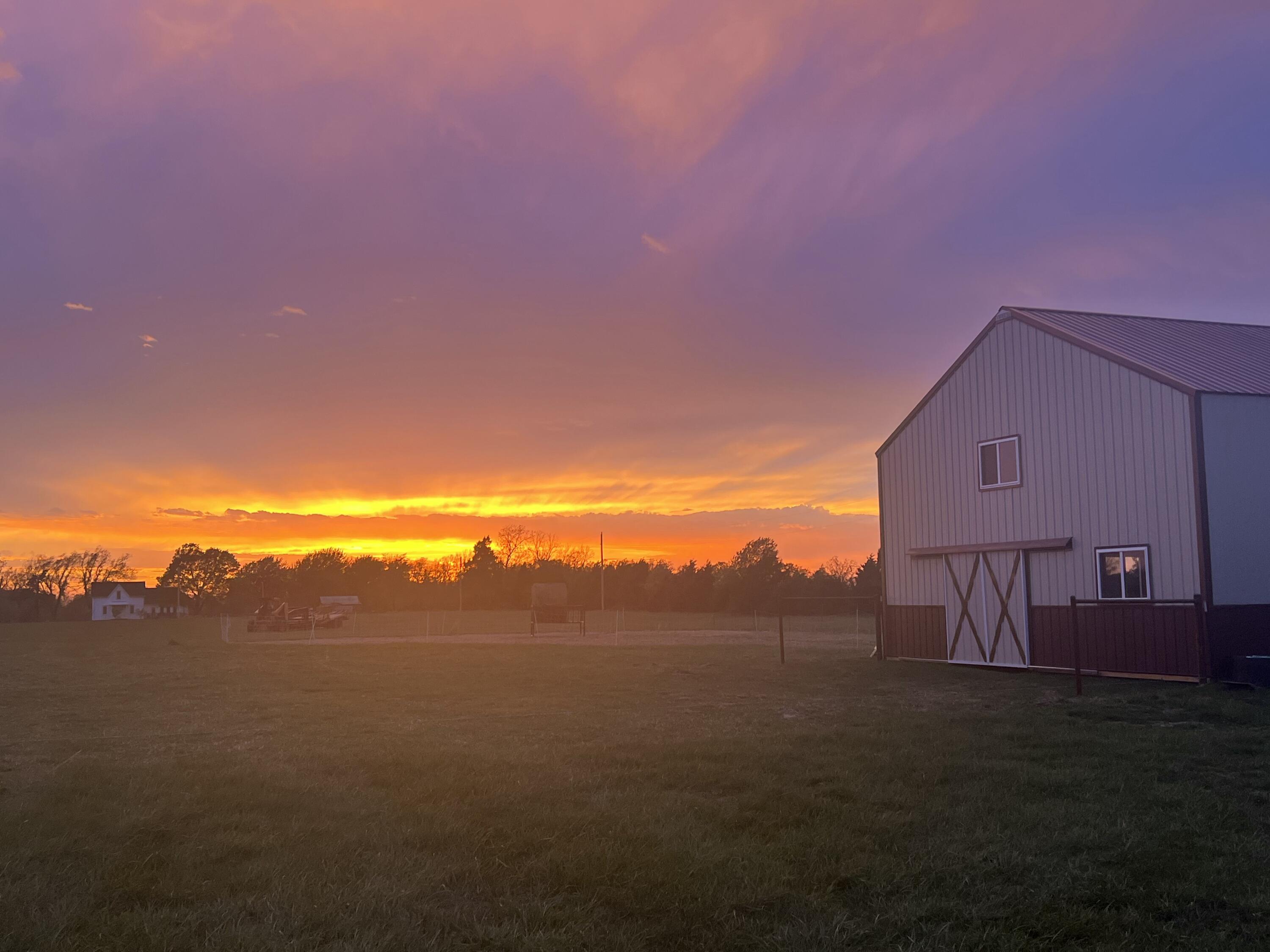 18127 Highway H Property Photo 4