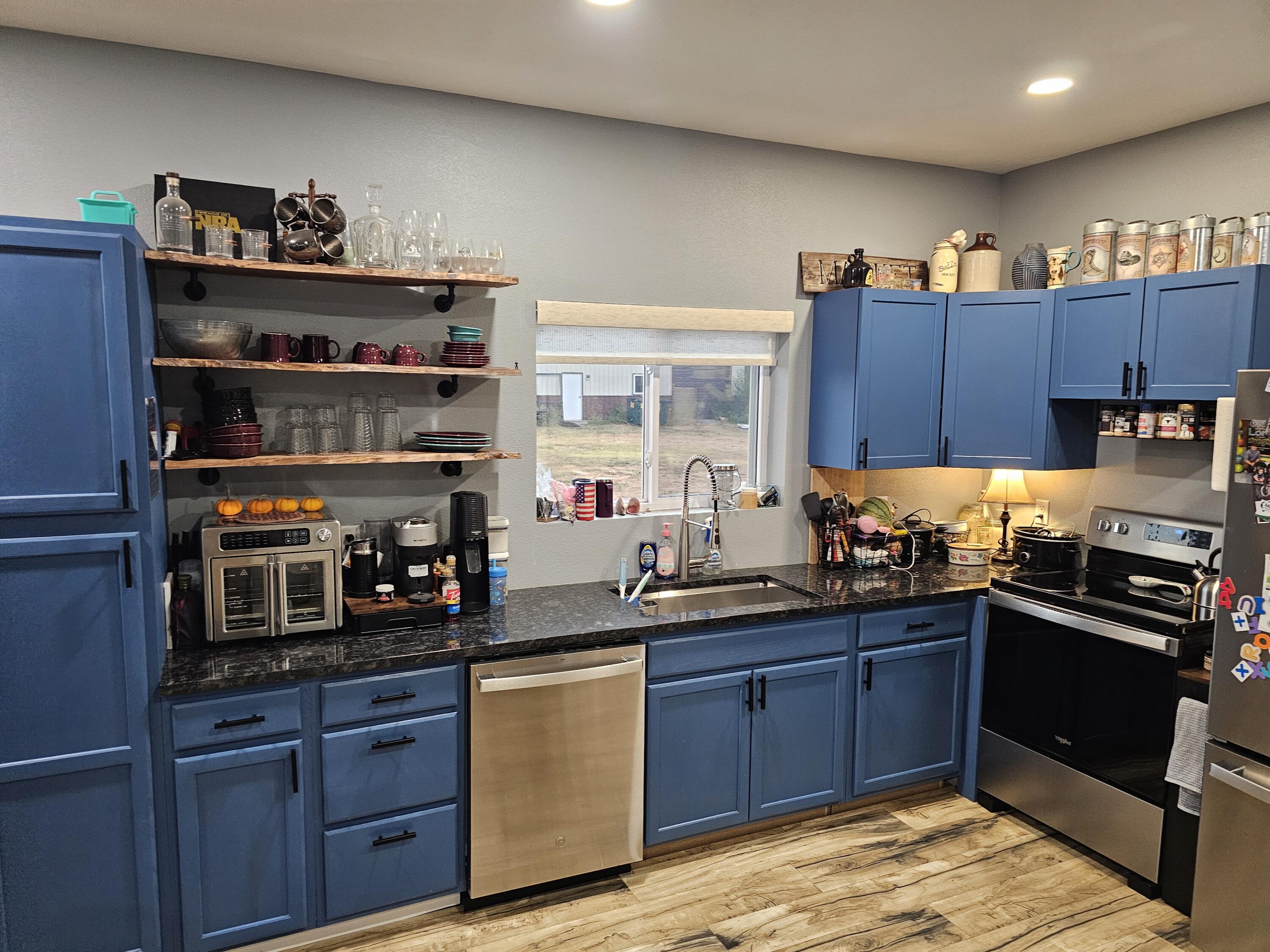 18127 Highway H Property Photo 8