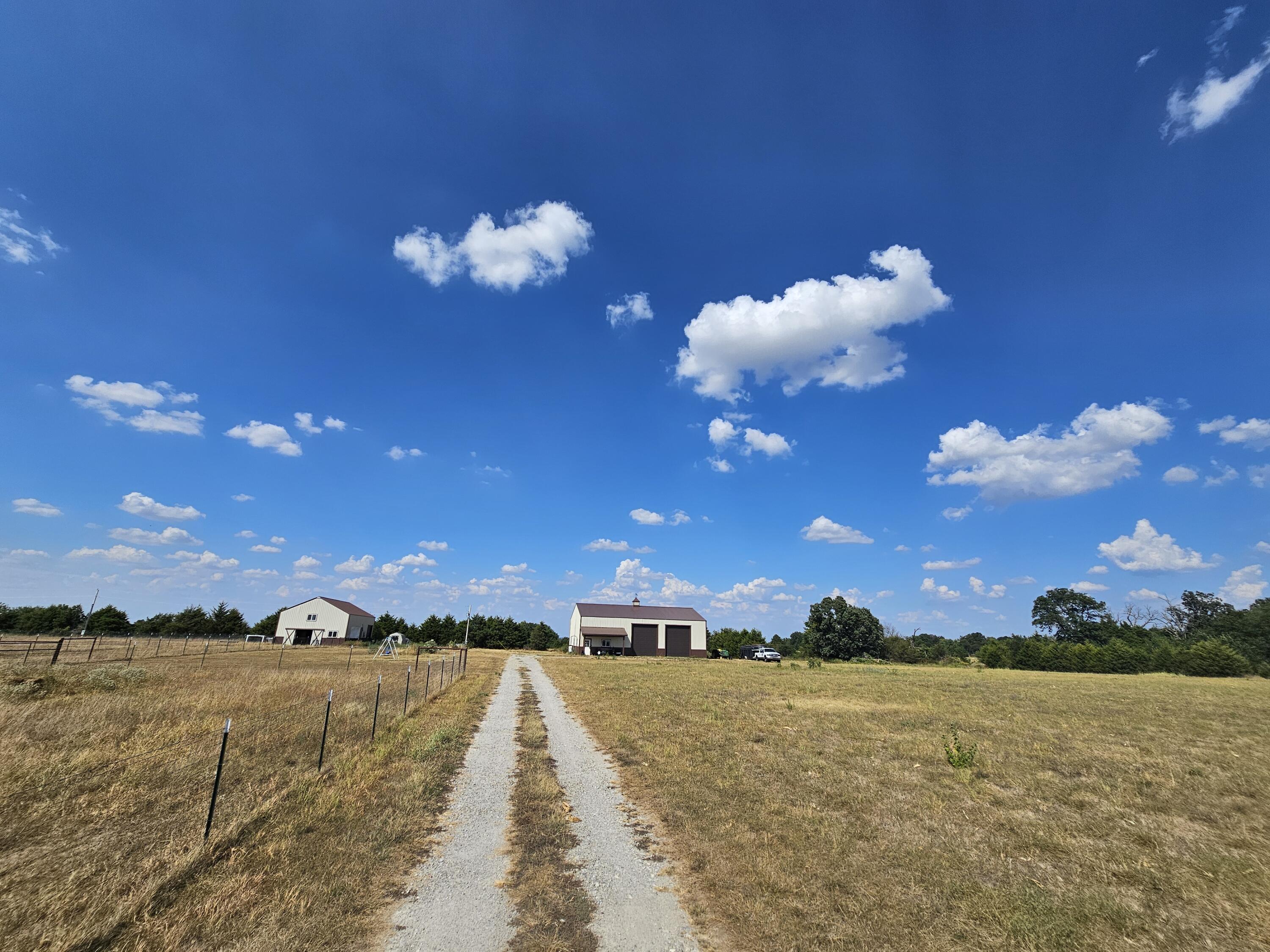 18127 Highway H Property Photo 32