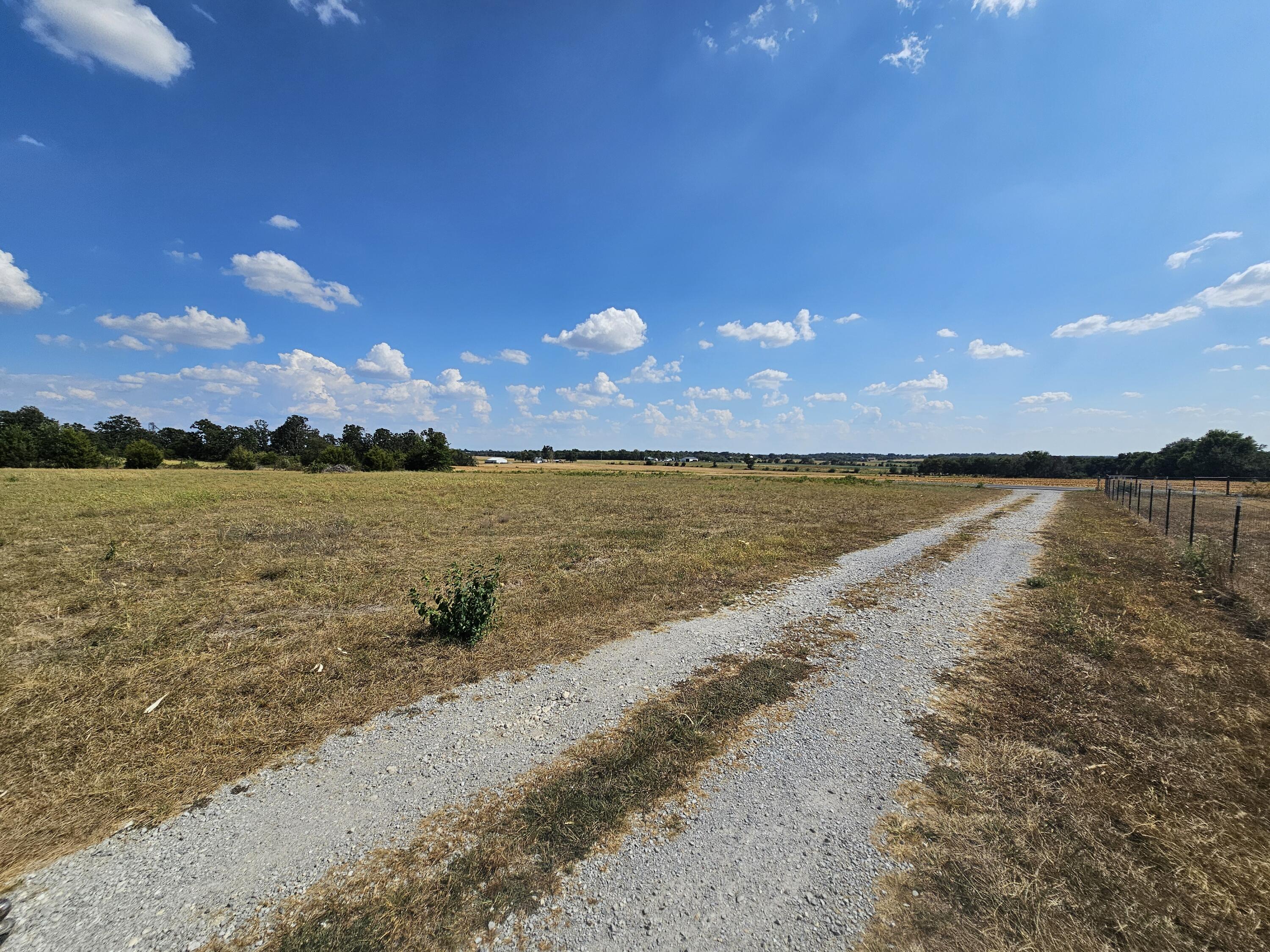 18127 Highway H Property Photo 33