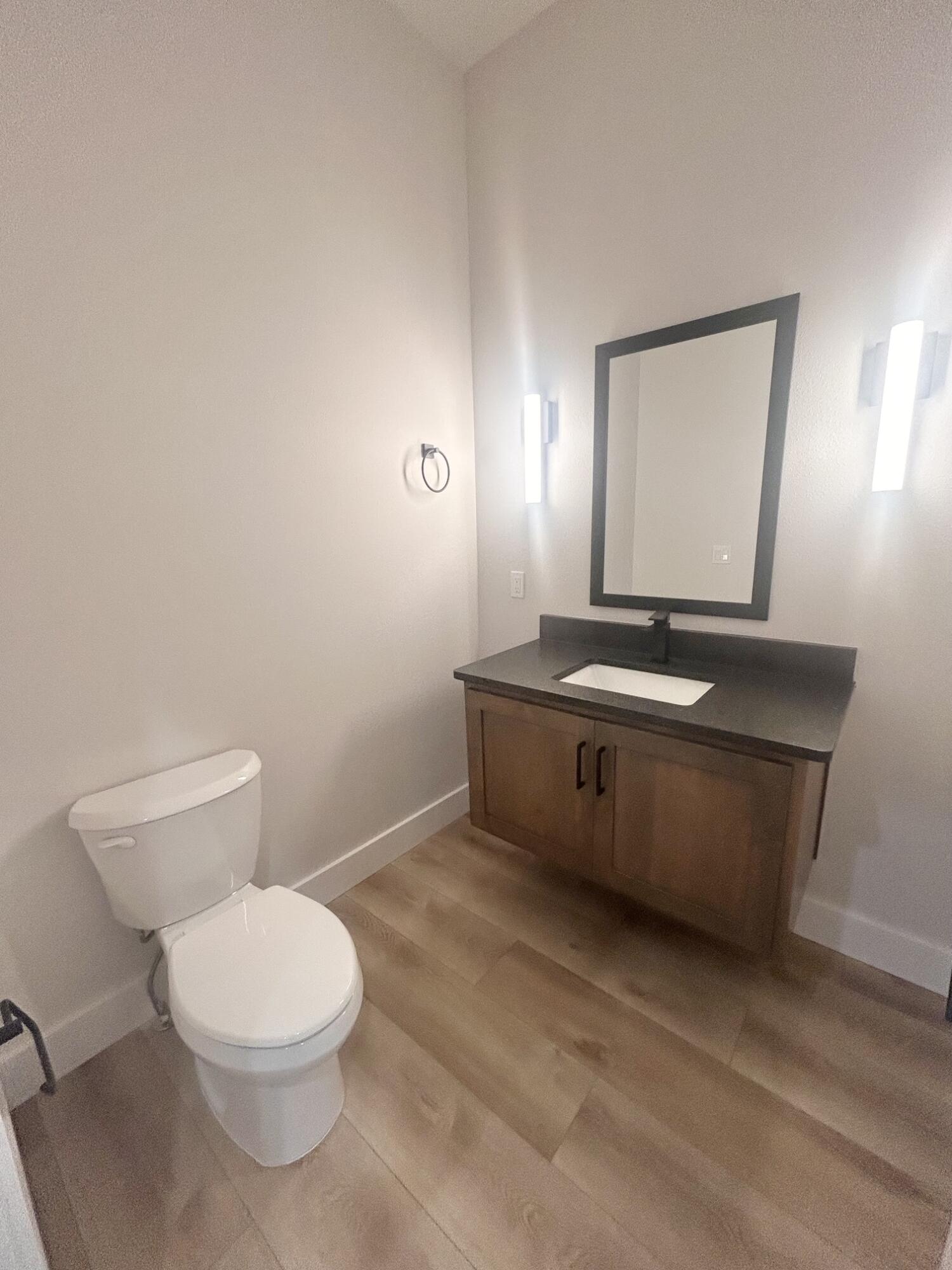 6147 South Hampton Avenue Property Photo 22