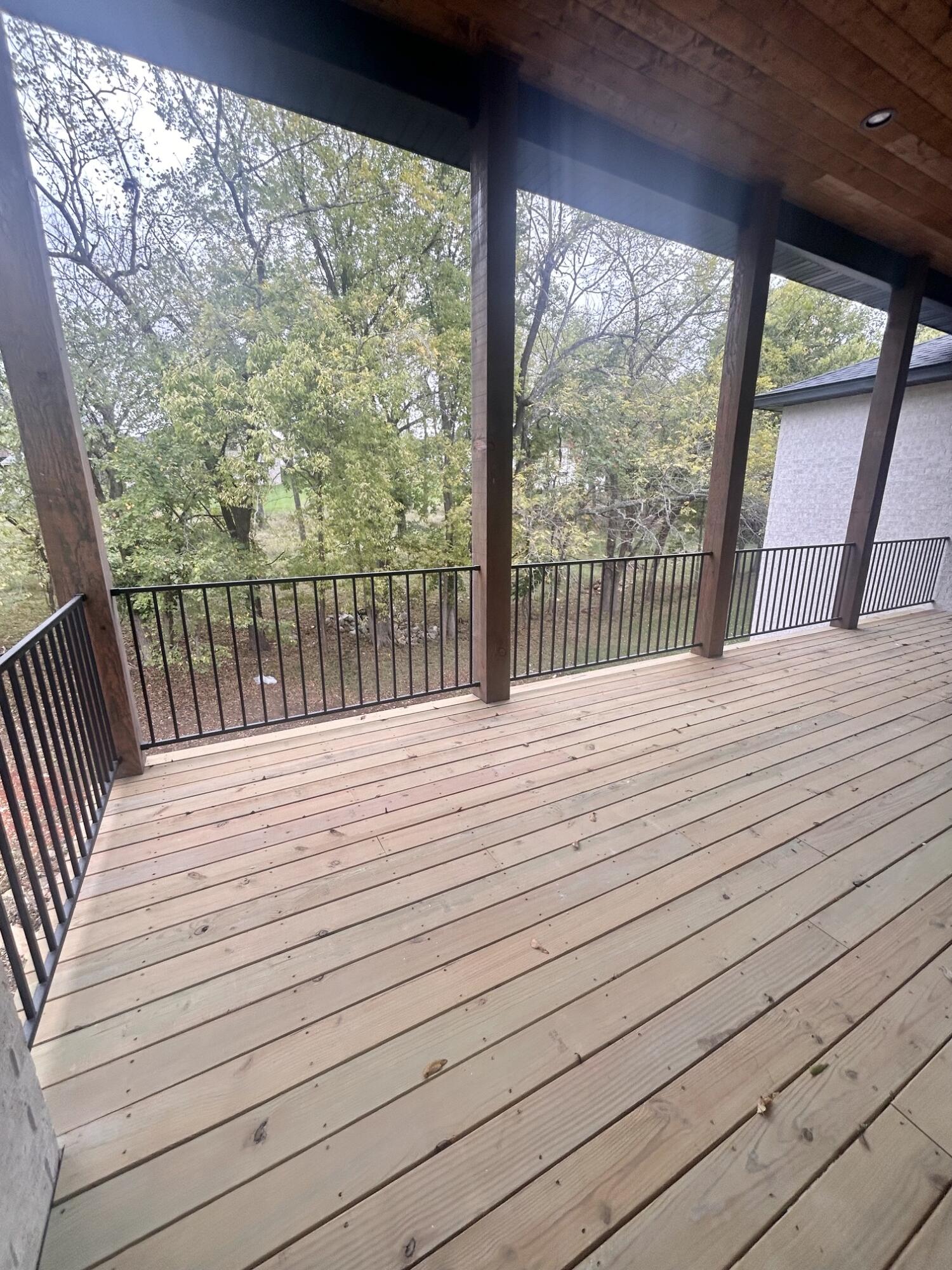 6147 South Hampton Avenue Property Photo 25