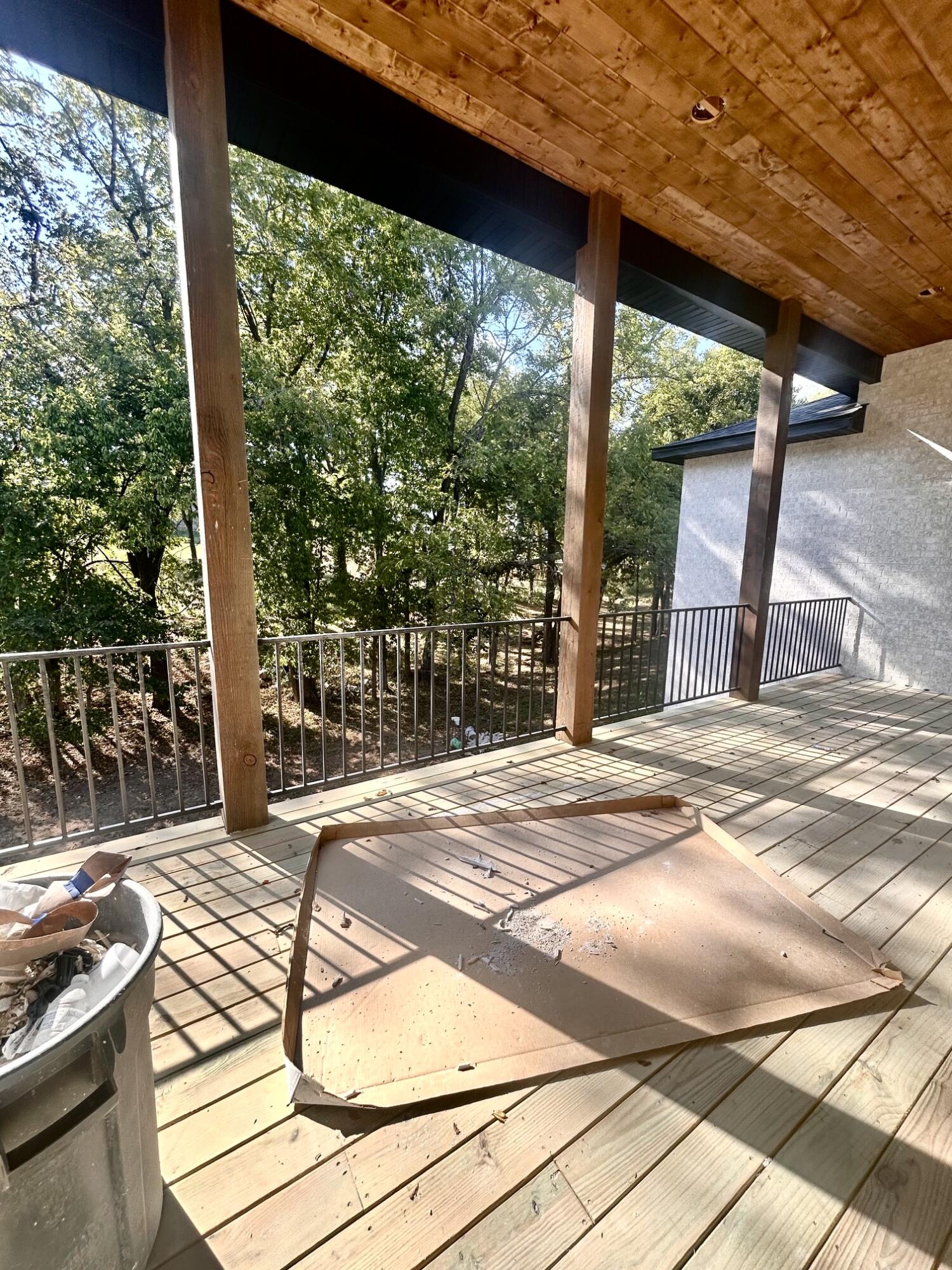 6147 South Hampton Avenue Property Photo 26