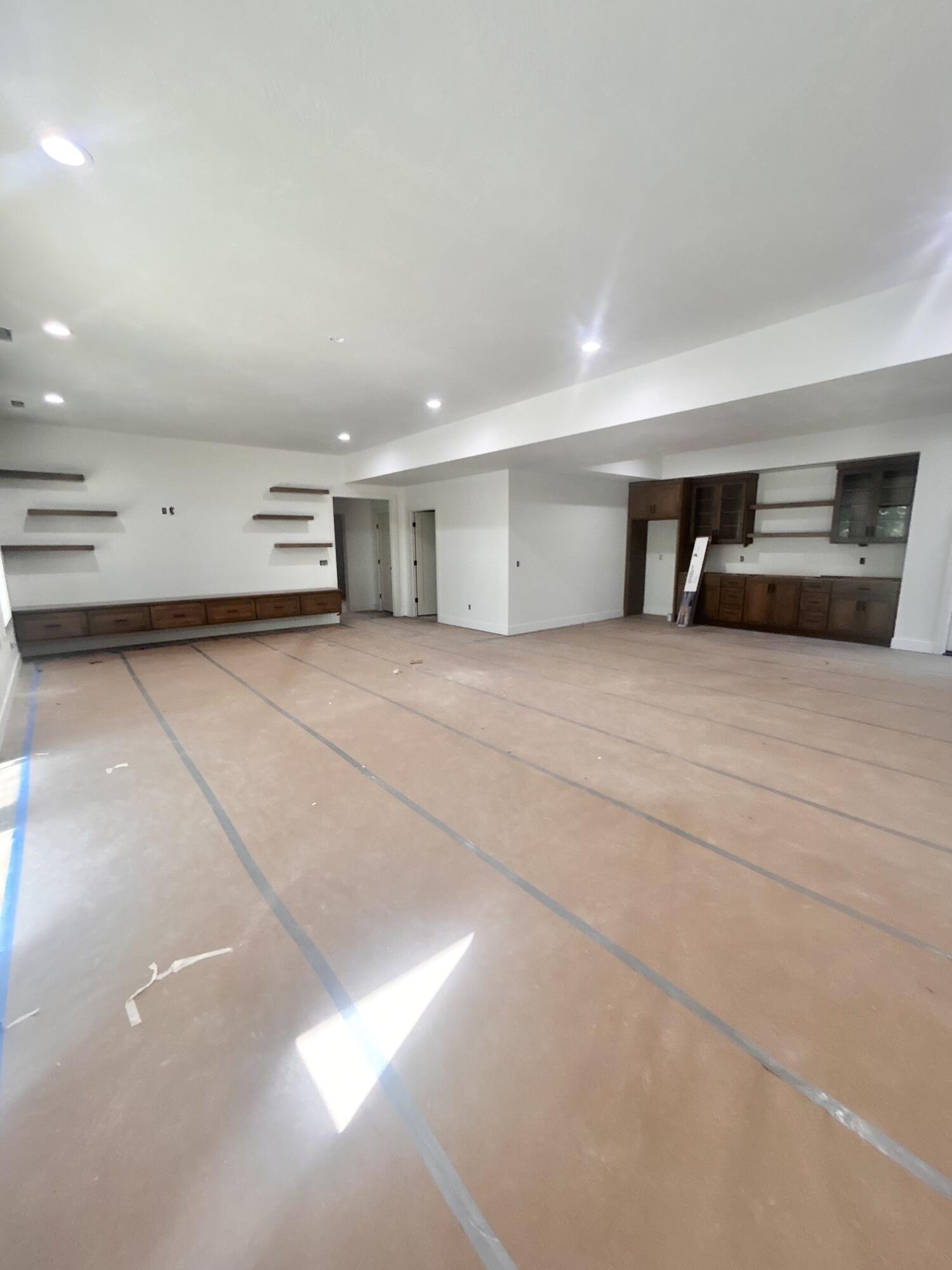 6147 South Hampton Avenue Property Photo 29