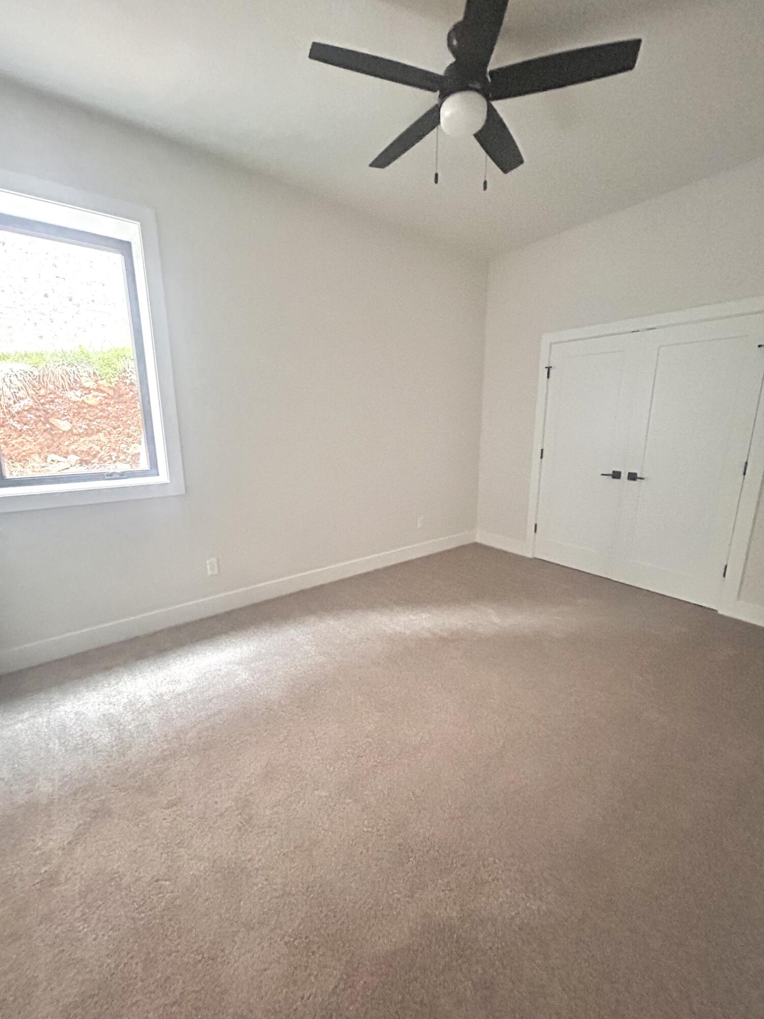 6147 South Hampton Avenue Property Photo 34