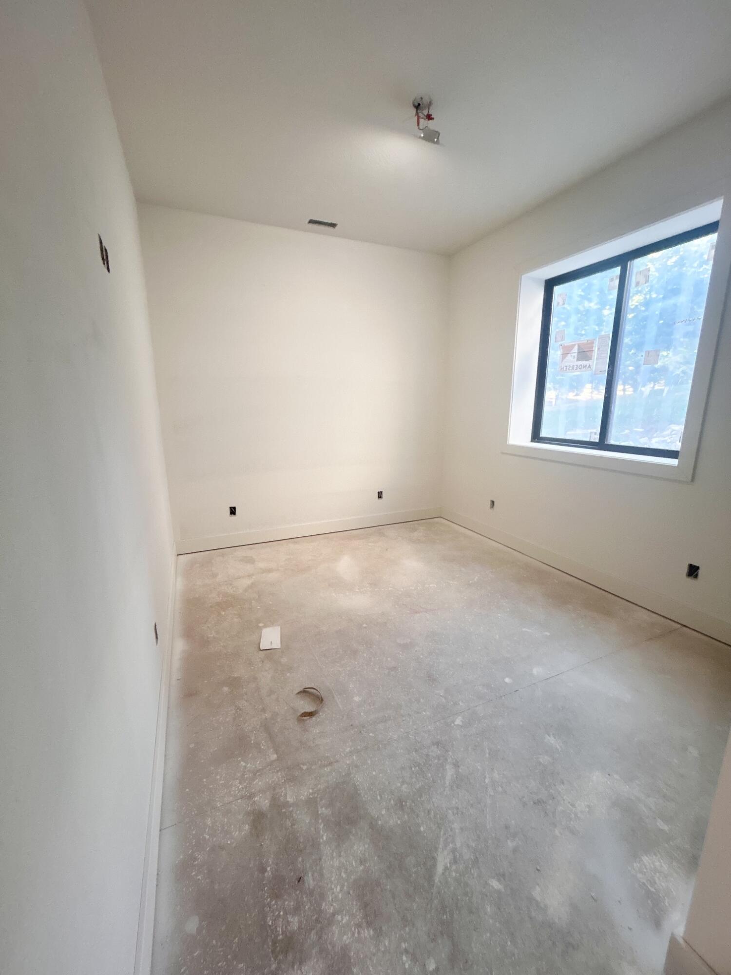 6147 South Hampton Avenue Property Photo 35