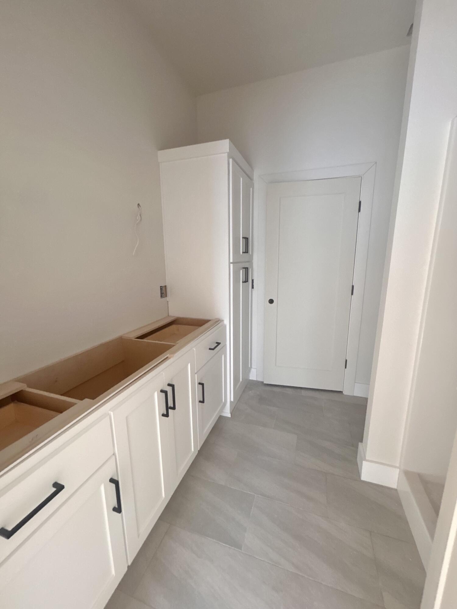 6147 South Hampton Avenue Property Photo 36