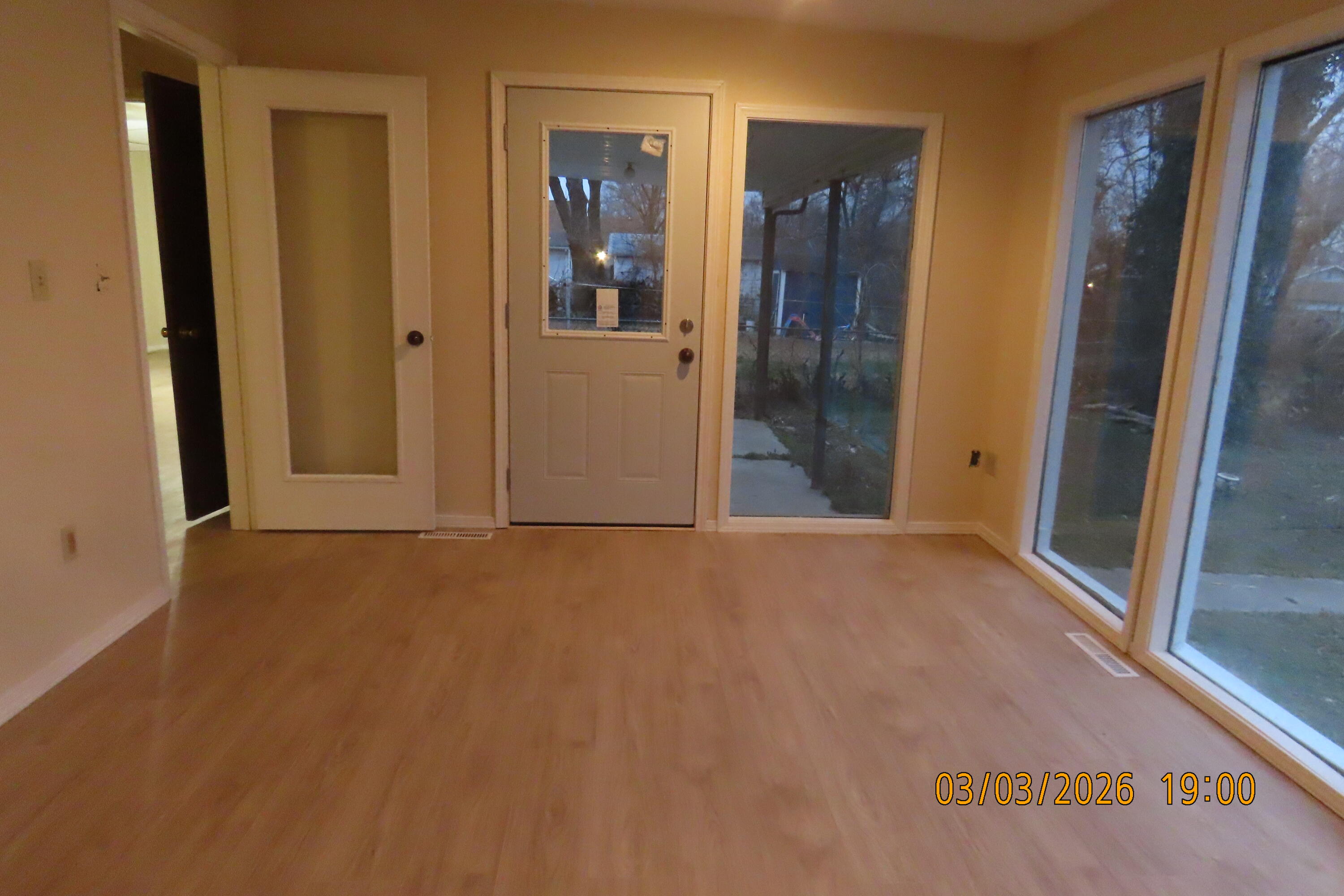 357 North West Avenue Property Photo 6