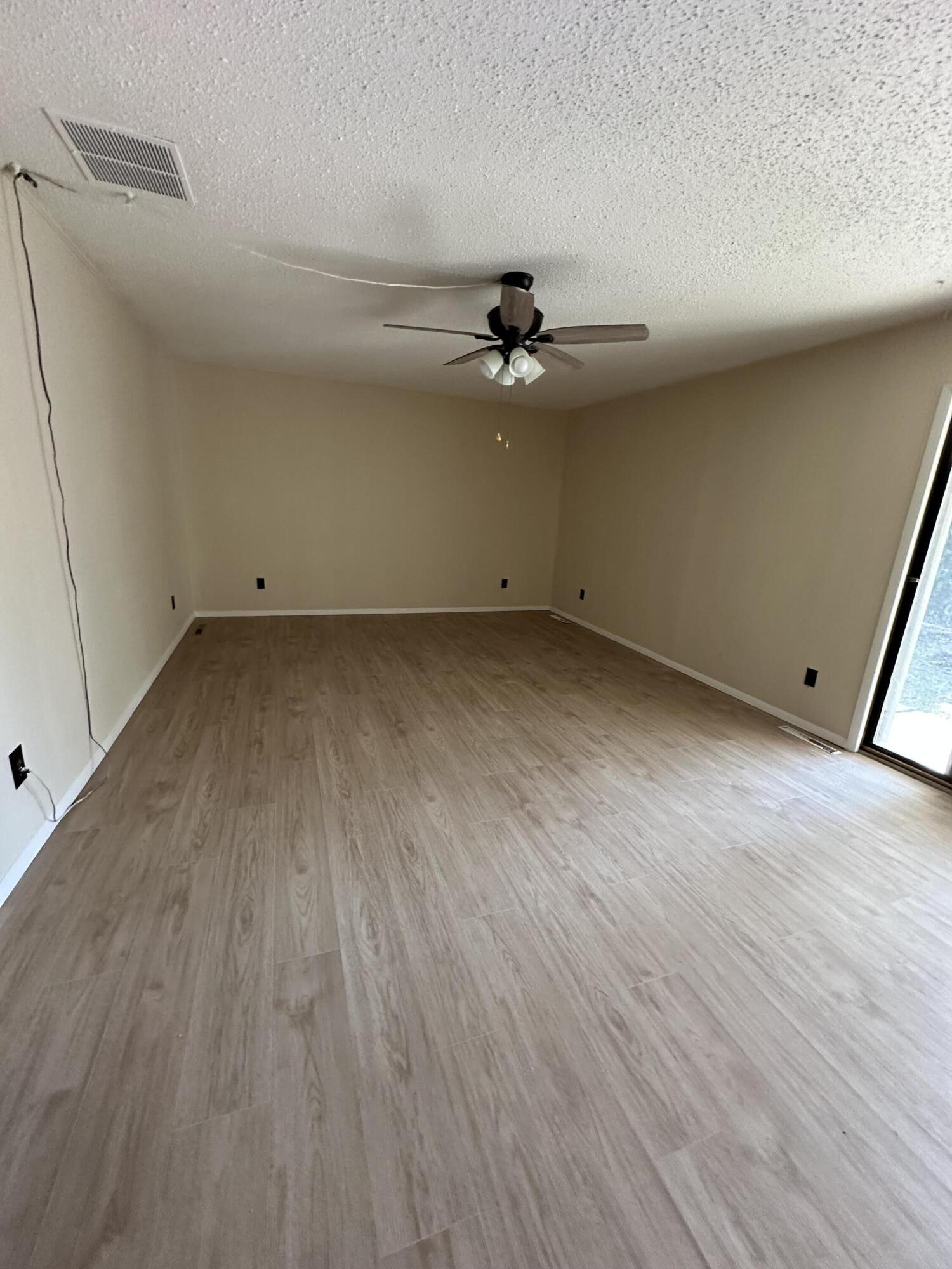 357 North West Avenue Property Photo 24