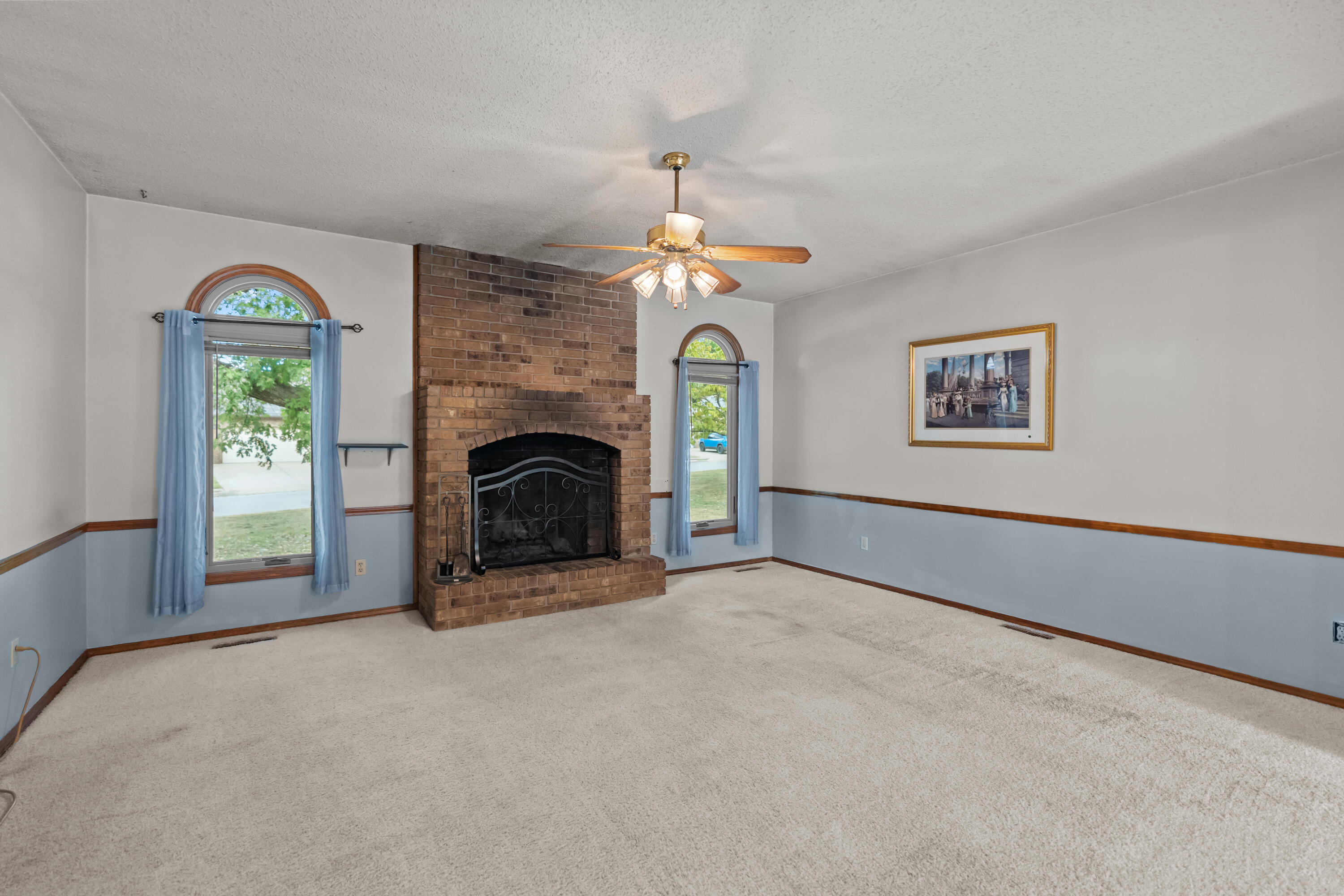 751 South Sparks Avenue Property Photo 14