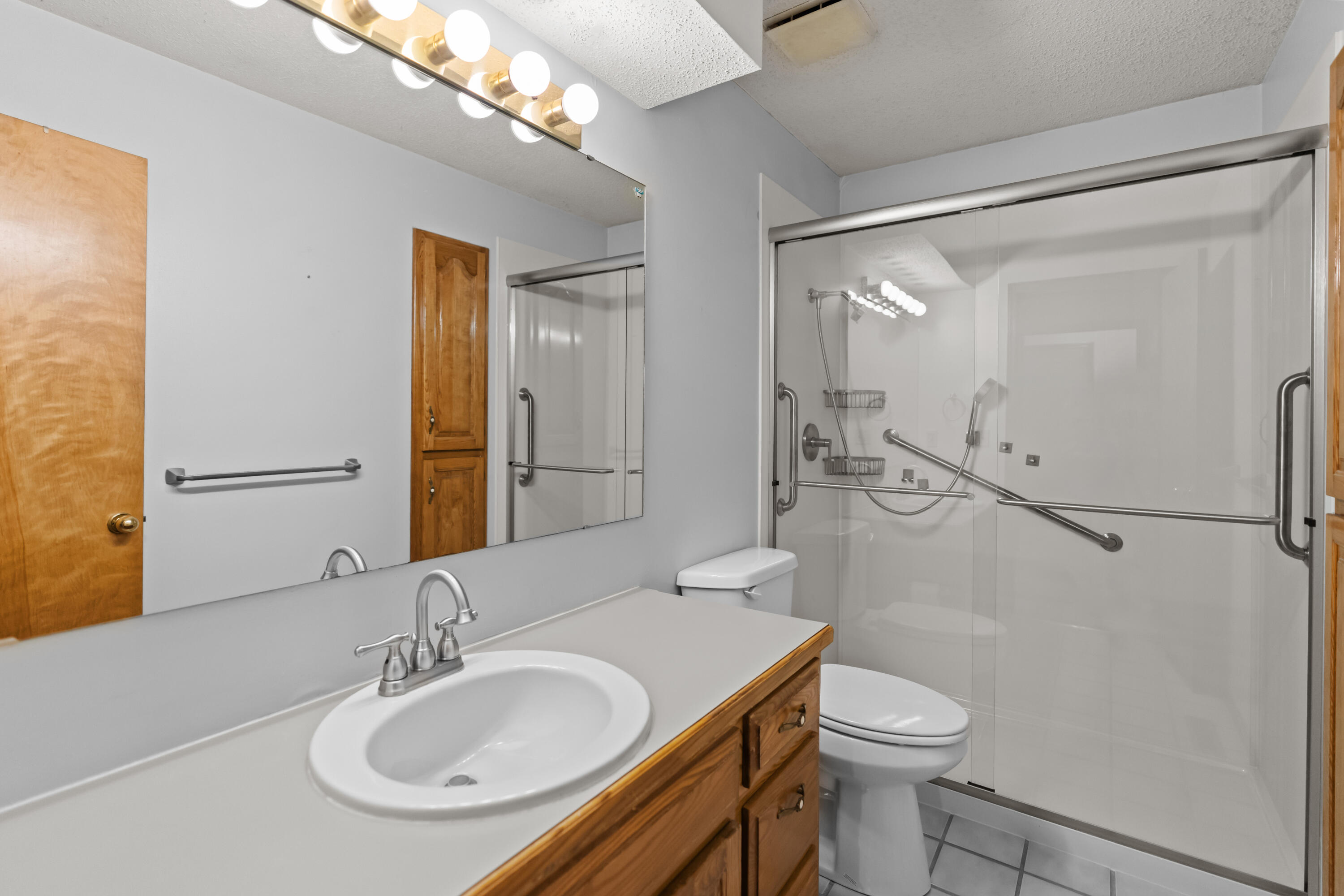 751 South Sparks Avenue Property Photo 21
