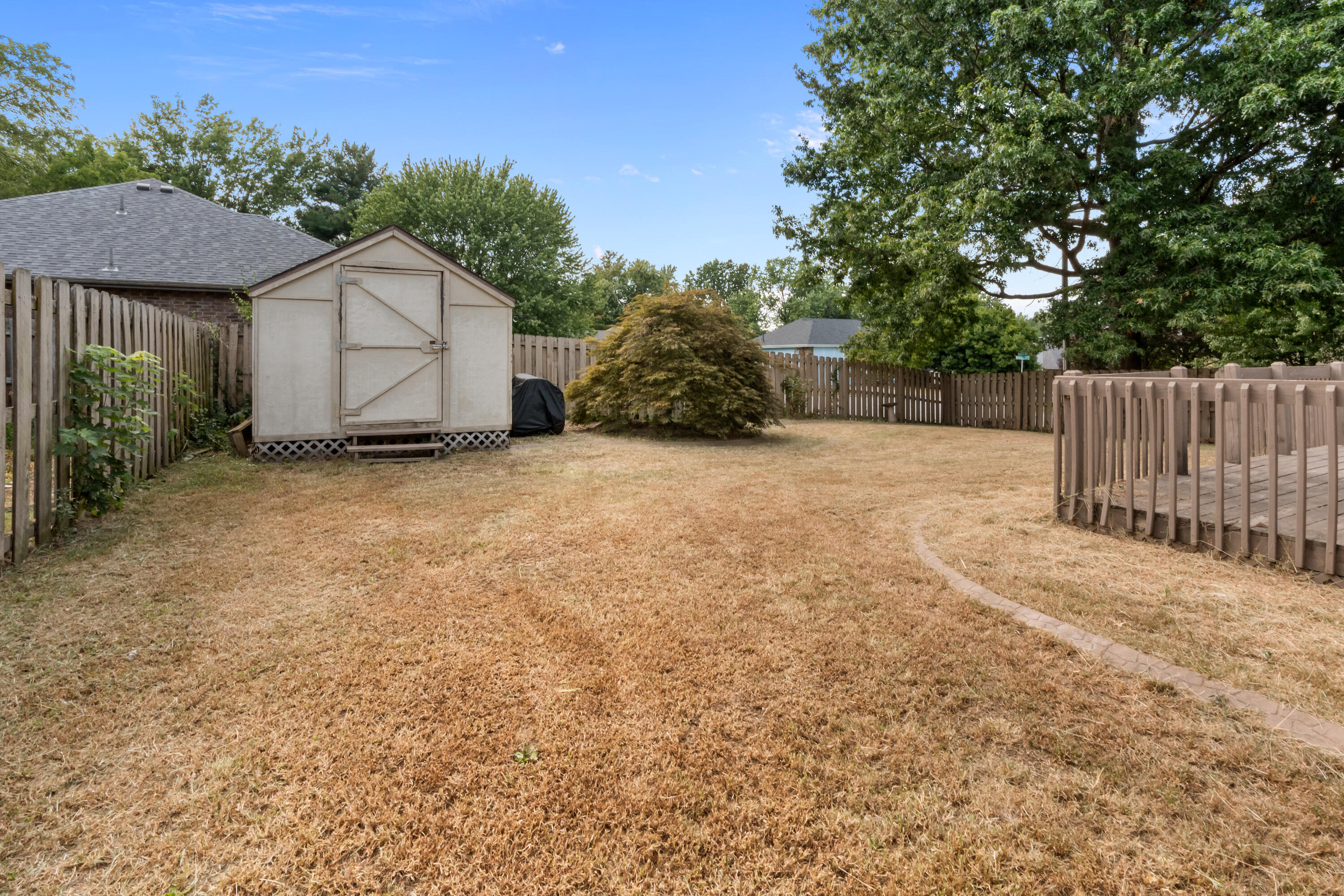751 South Sparks Avenue Property Photo 30