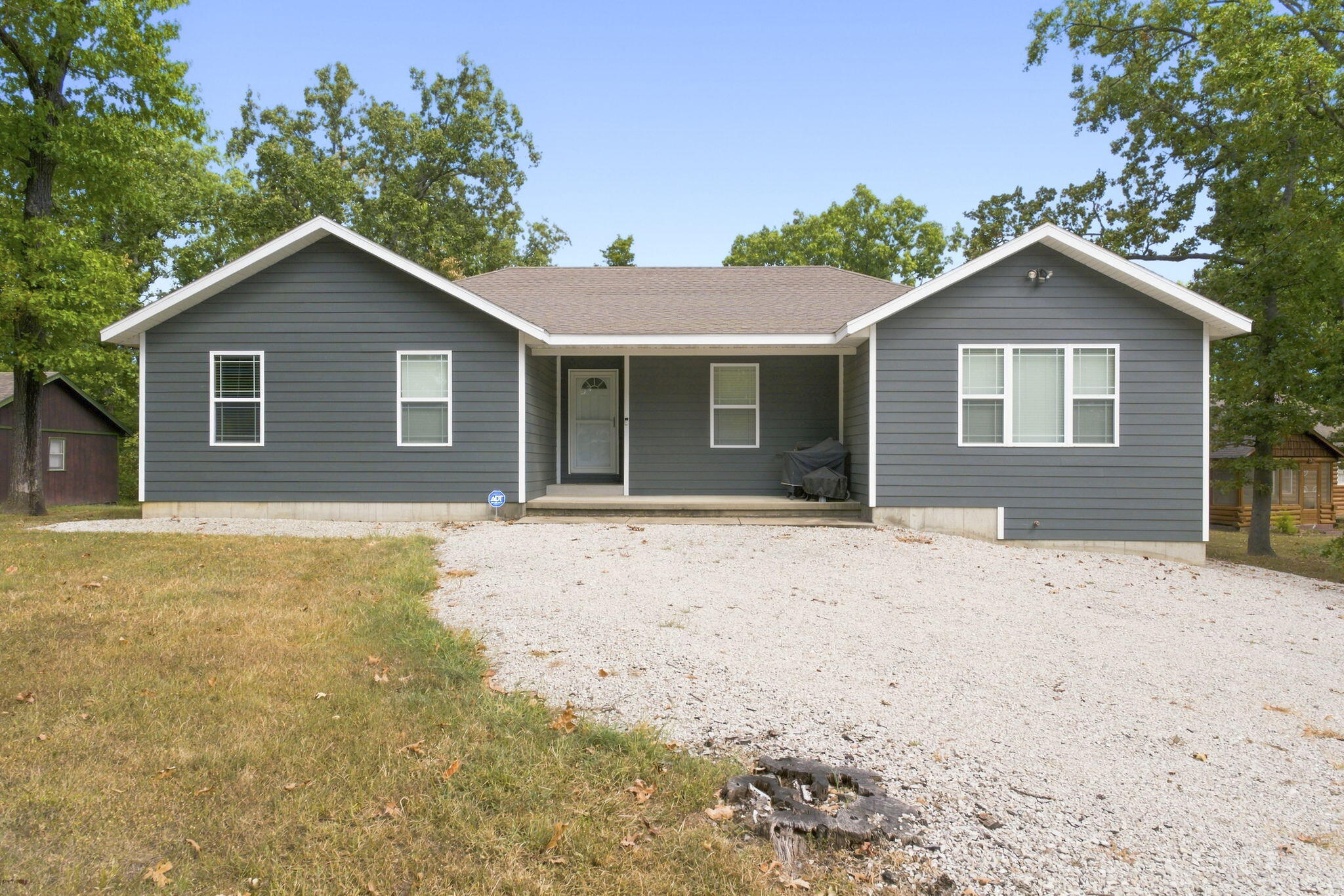 25267 Cedar Crest Drive Property Photo 2