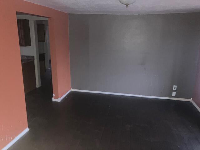 501 East 7th Street Property Photo 5