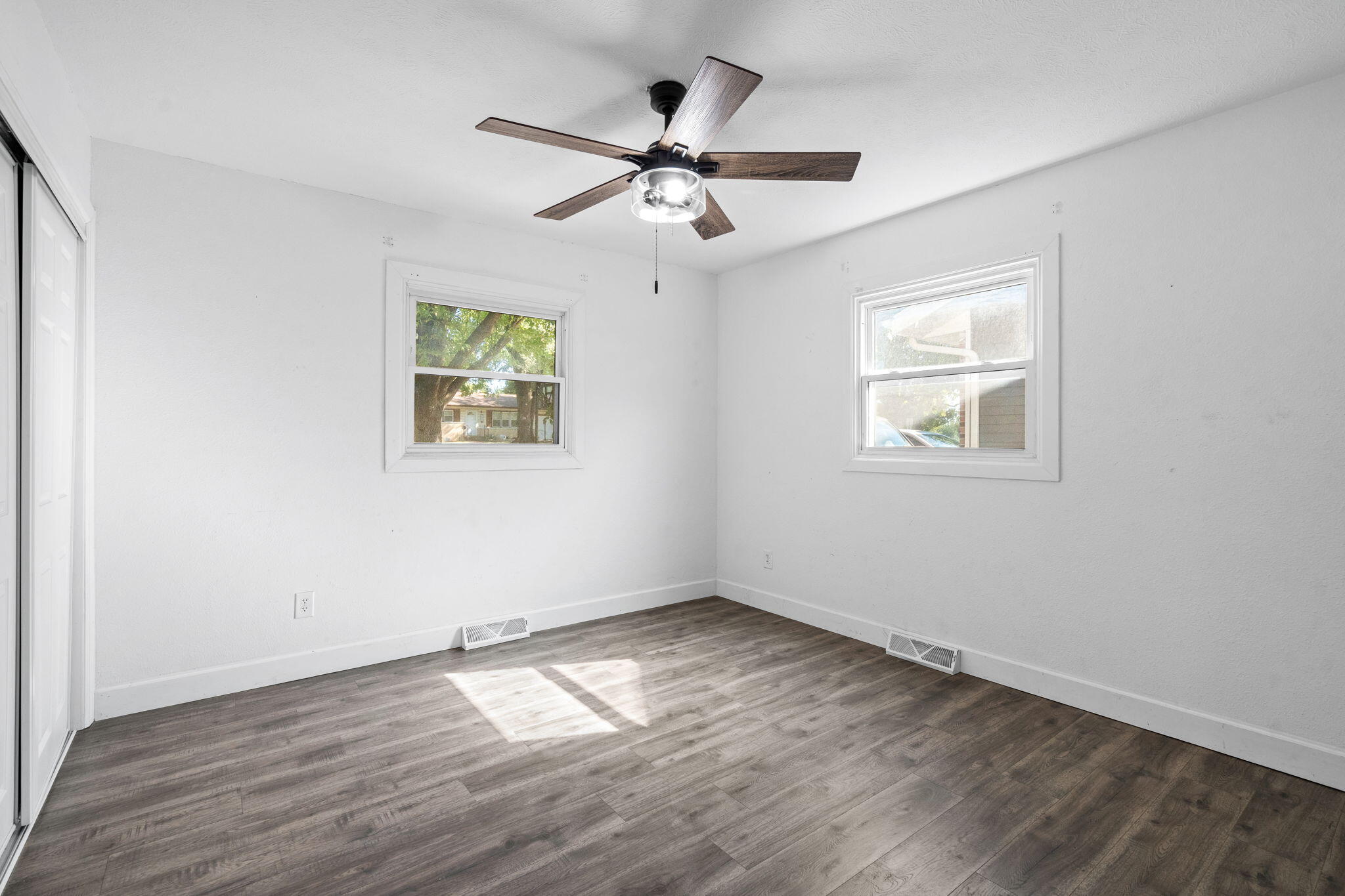 3138 West Crestview Street Property Photo 18