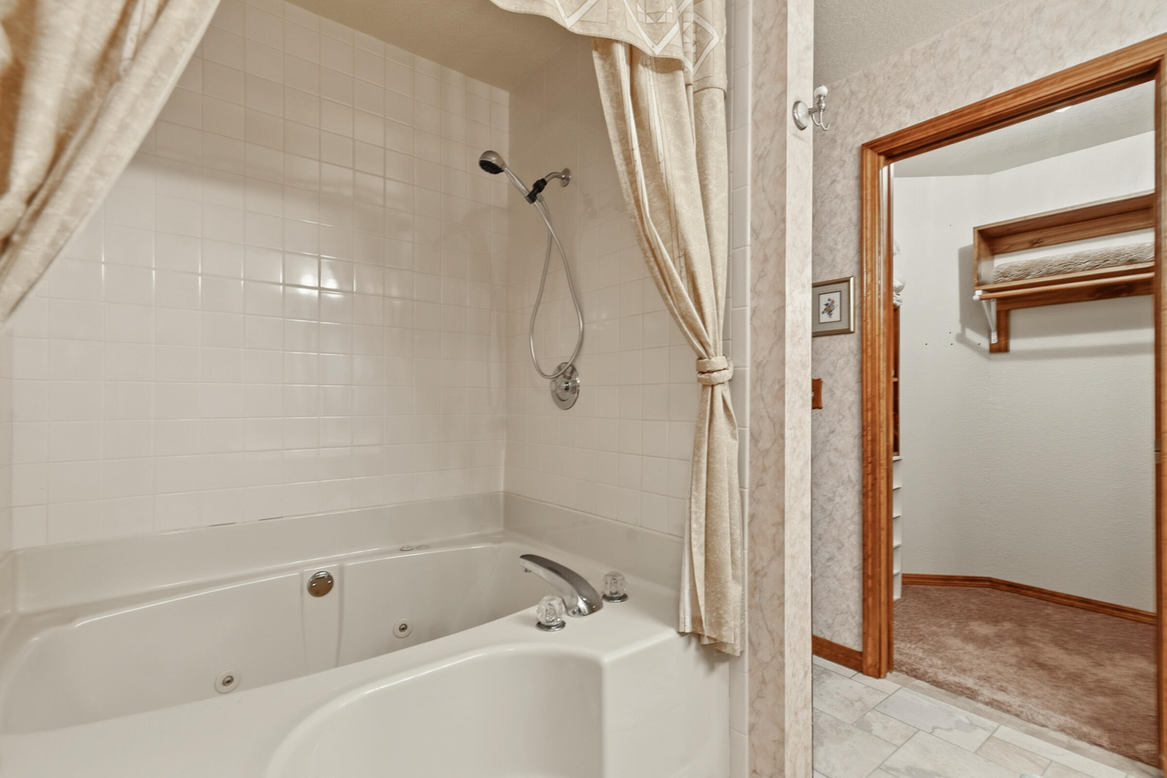 150 Sunken Forest Drive # 241 Property Photo 29