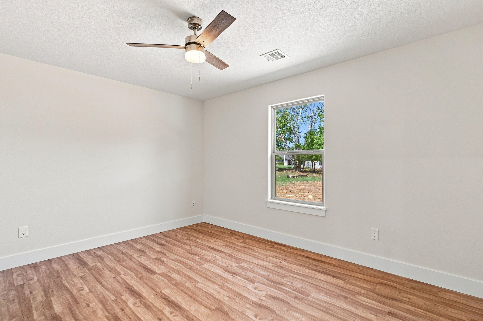 707 Prairie Lane Property Photo 13