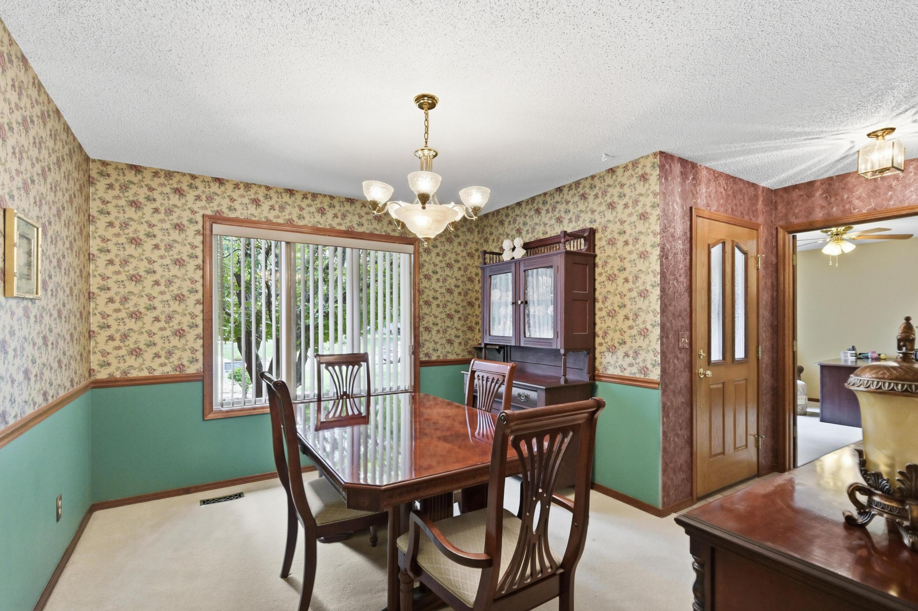 2912 North Ozark Avenue Property Photo 14