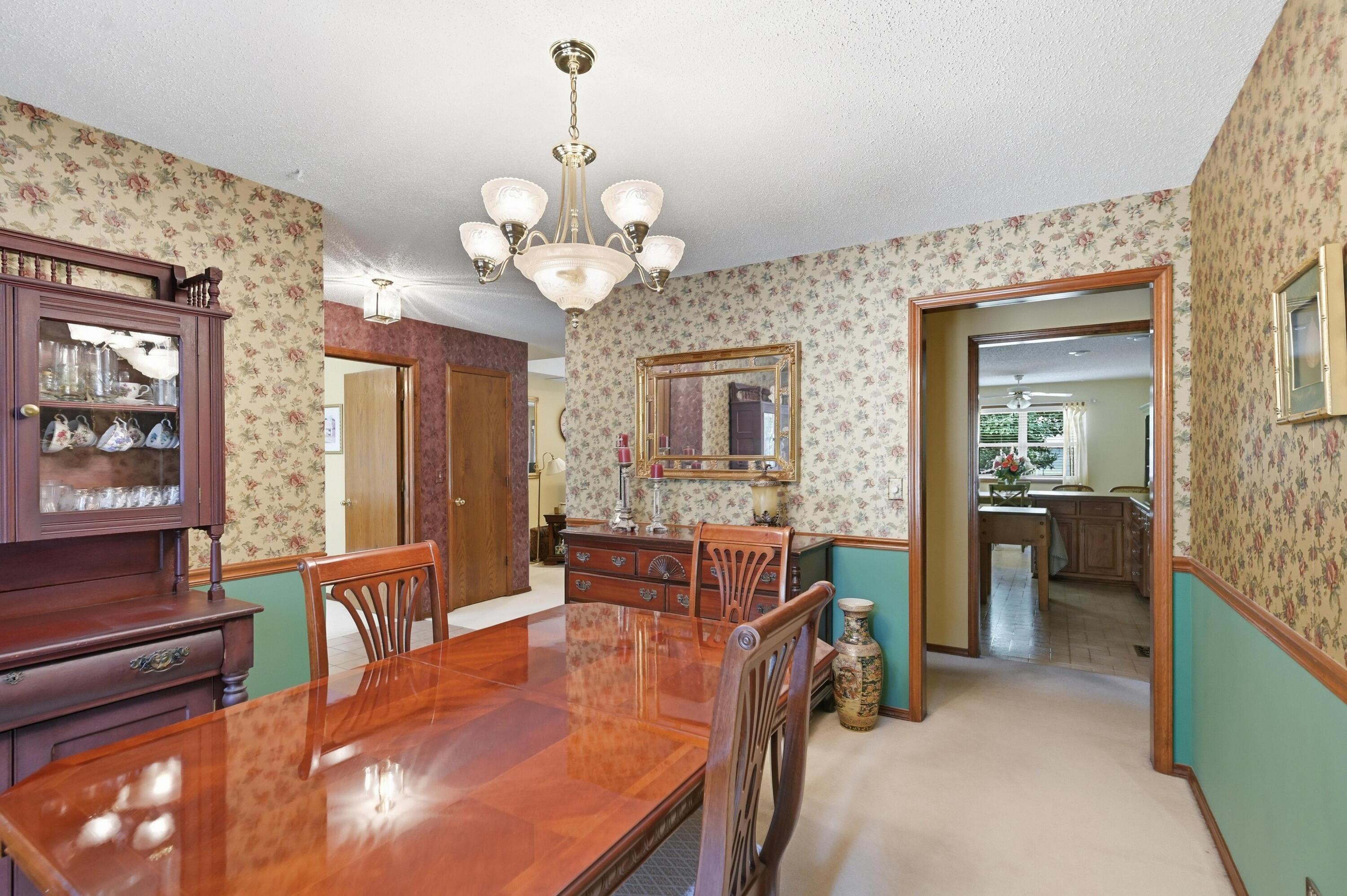 2912 North Ozark Avenue Property Photo 15