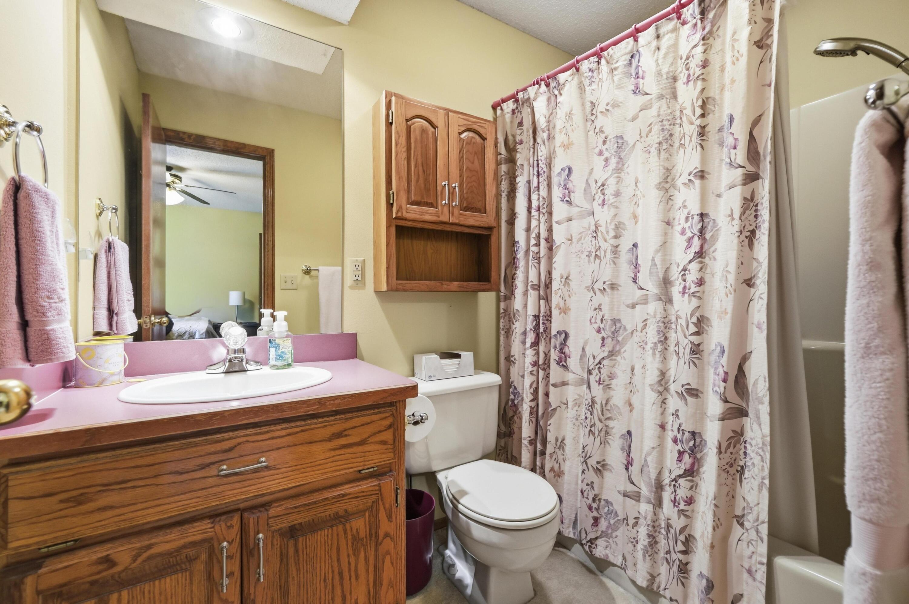 2912 North Ozark Avenue Property Photo 35