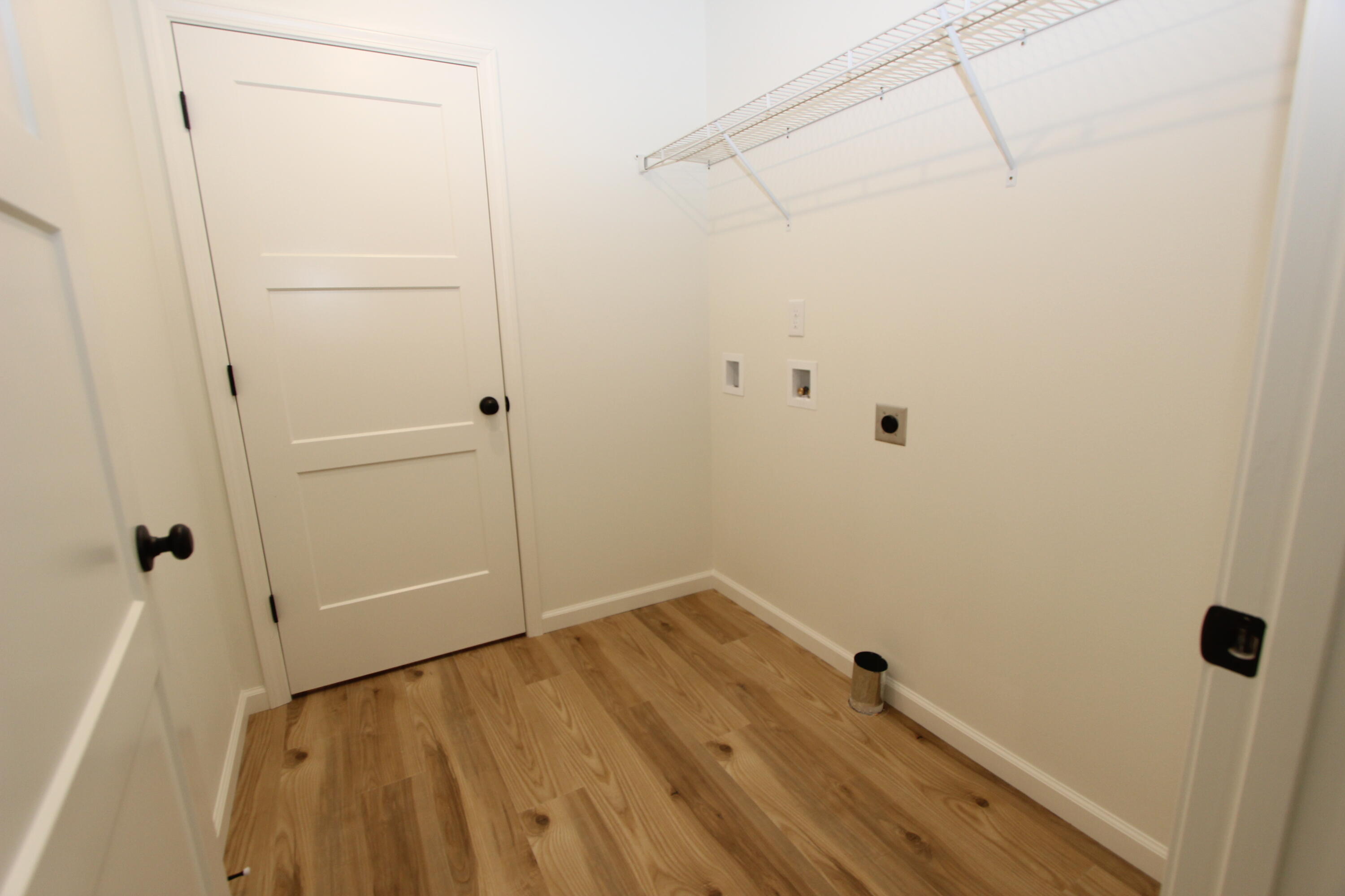 512 East Sunshine Drive Property Photo 8