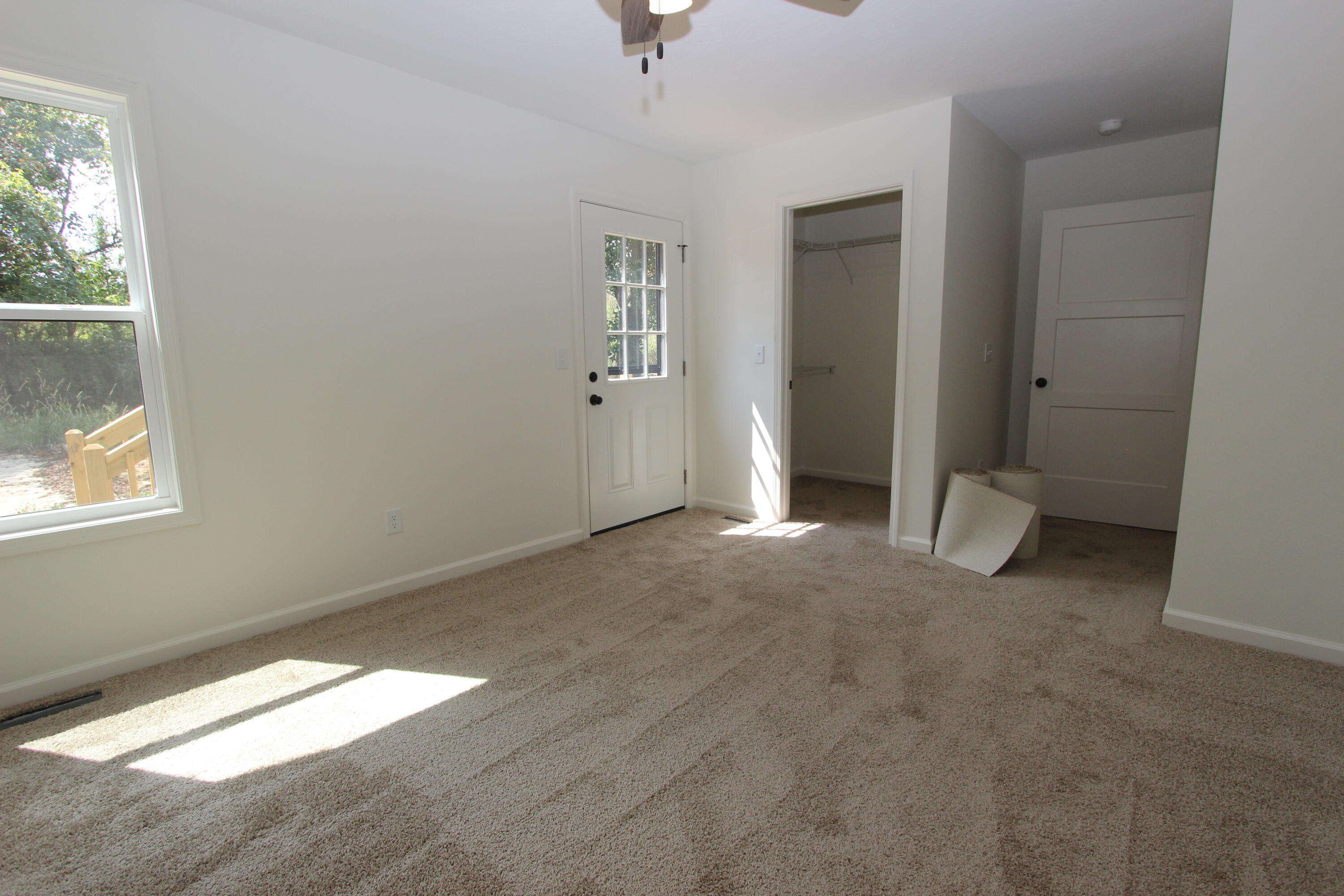 512 East Sunshine Drive Property Photo 11