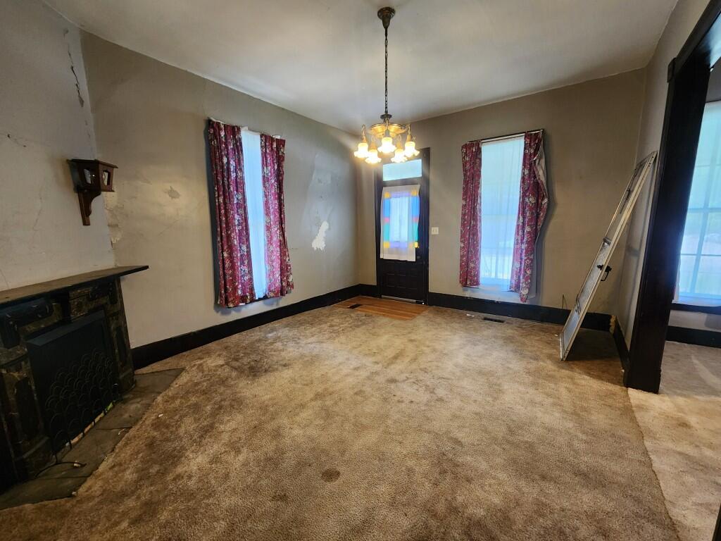 311 East Franklin Street Property Photo 9
