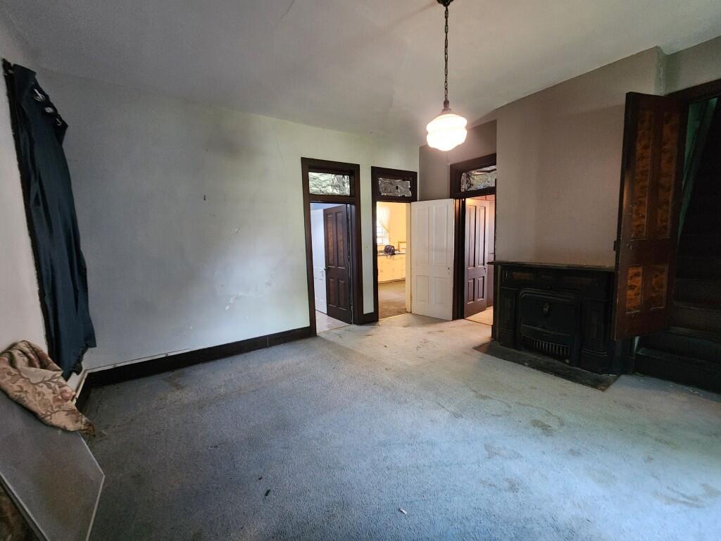 311 East Franklin Street Property Photo 13