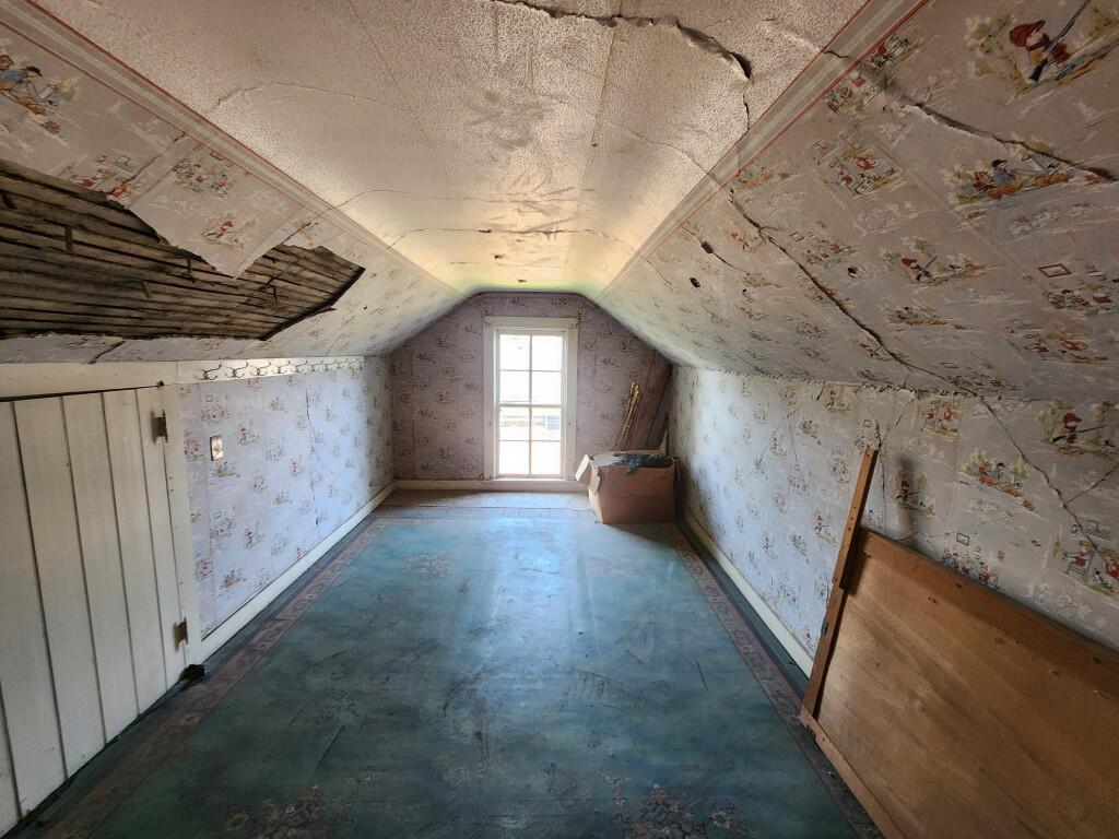 311 East Franklin Street Property Photo 20