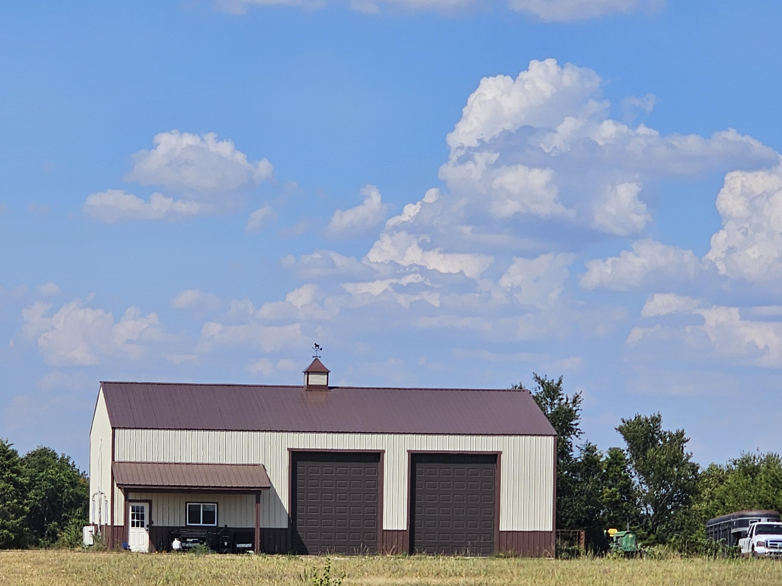 18127 South Highway H Property Photo 1