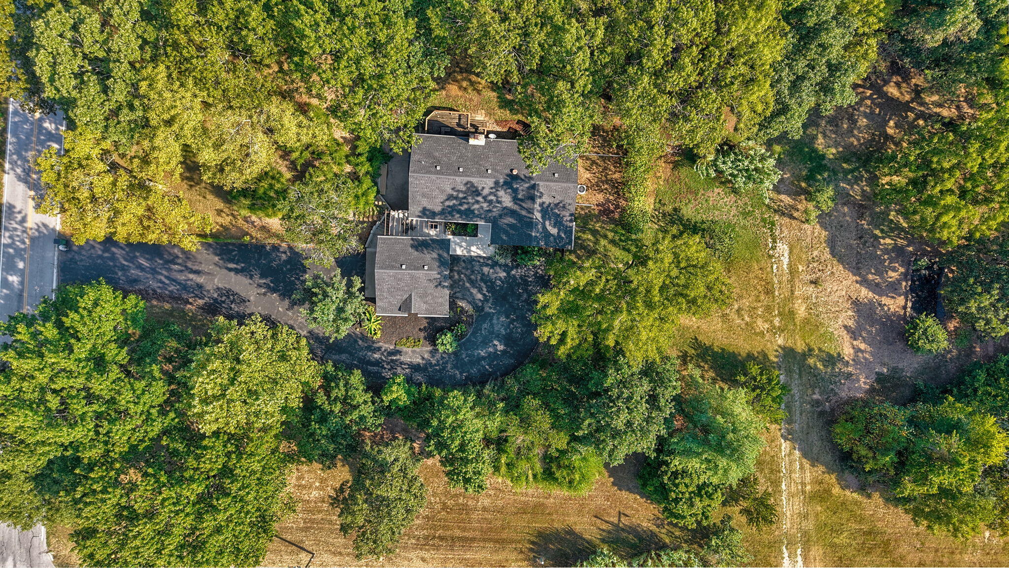 6718 North Farm Road 79 Property Photo 2