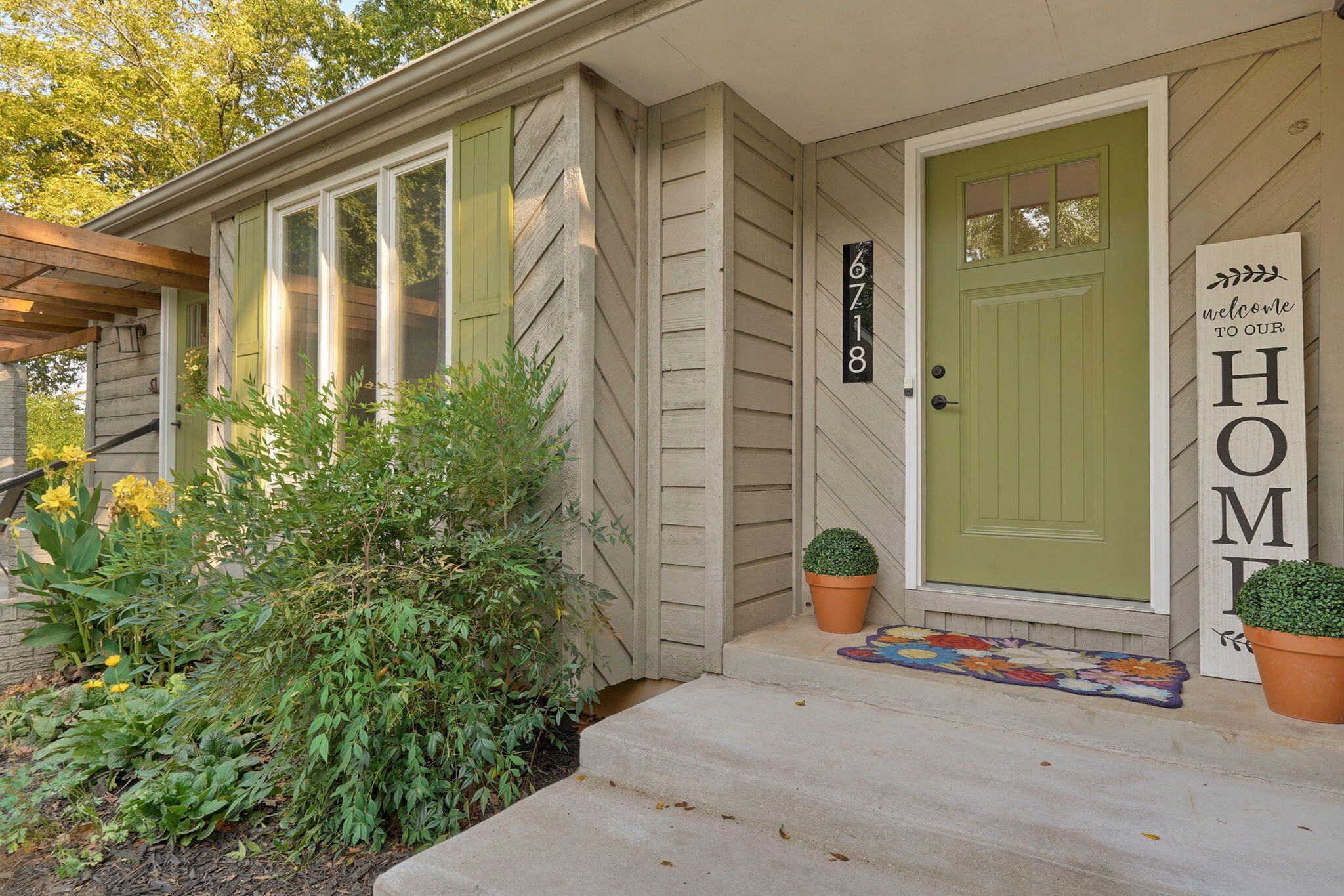 6718 North Farm Road 79 Property Photo 4