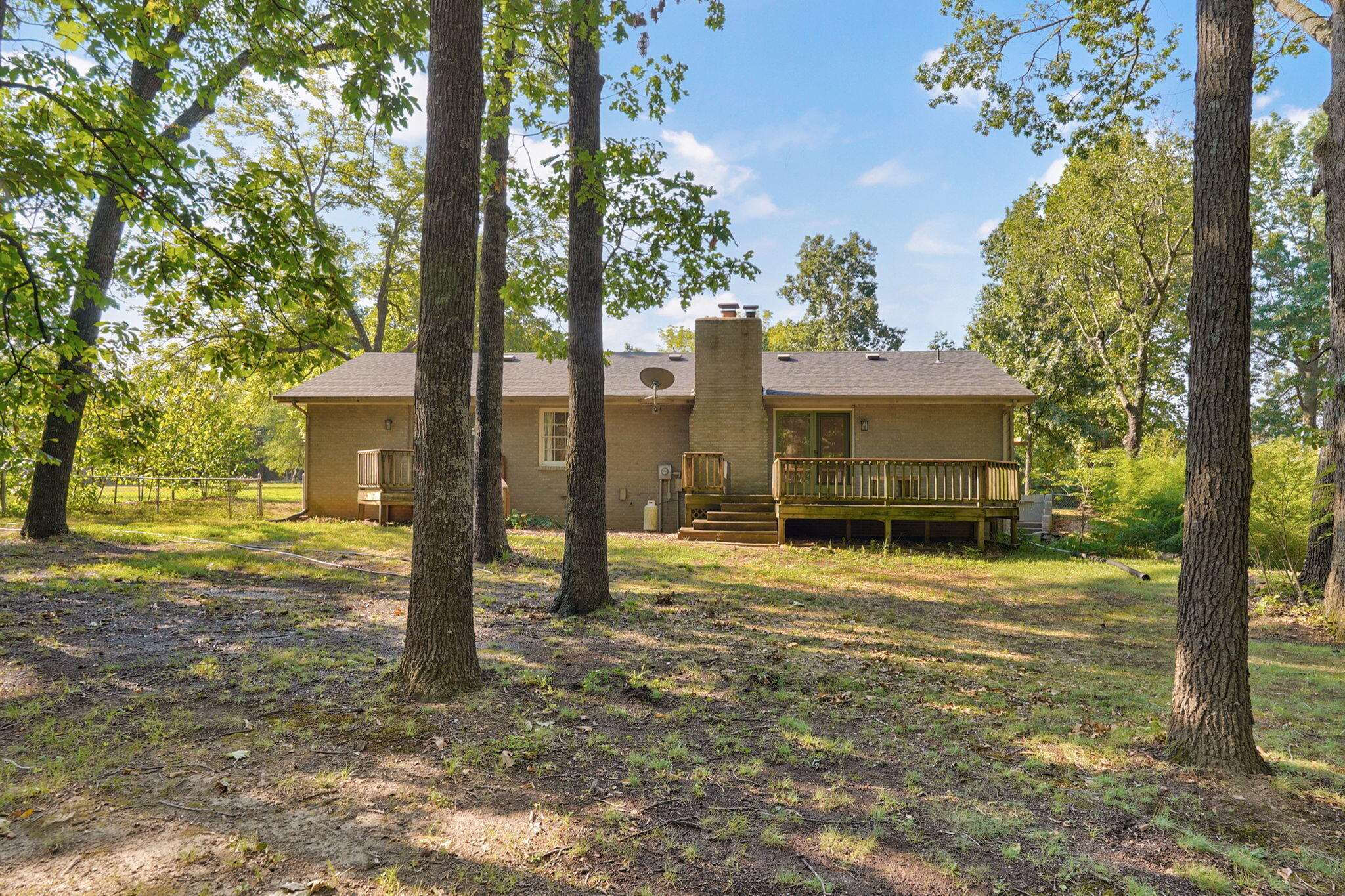 6718 North Farm Road 79 Property Photo 43