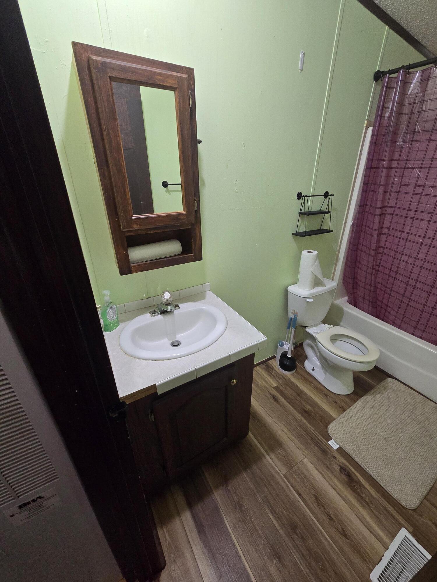 7813 County Road 3850 Property Photo 13