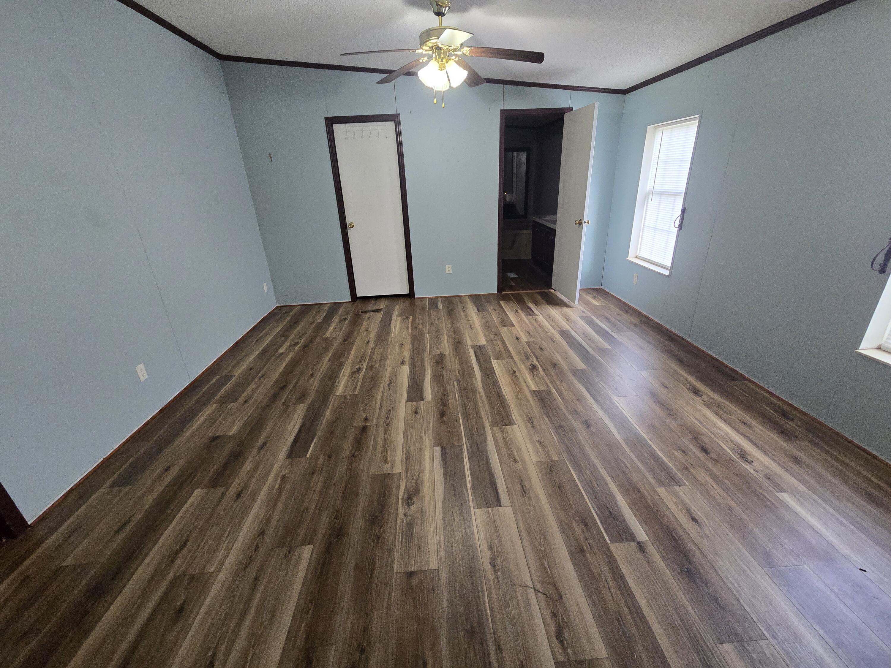 7813 County Road 3850 Property Photo 21