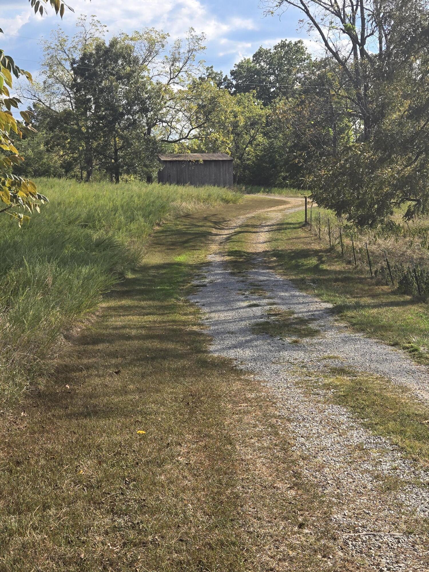7813 County Road 3850 Property Photo 35