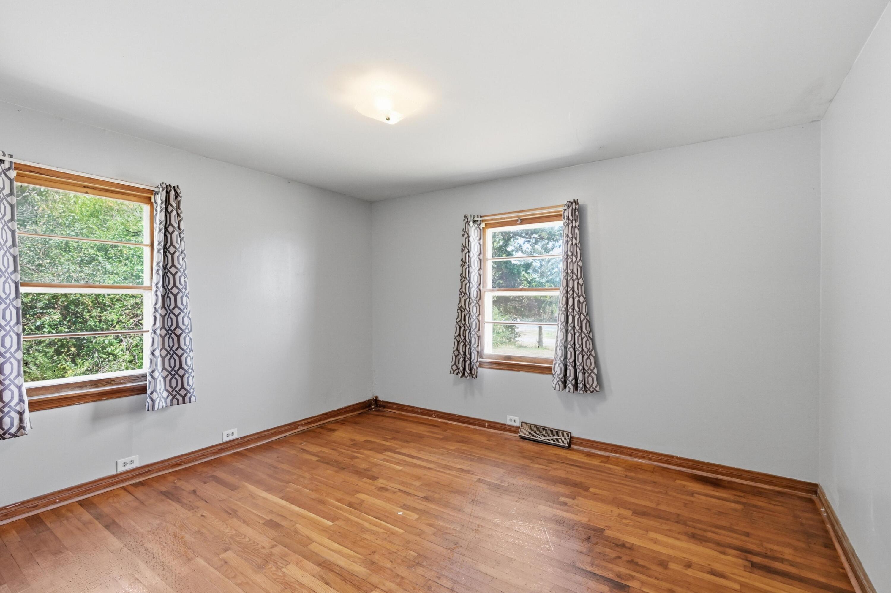 219 South Roy Hill Boulevard Property Photo 30