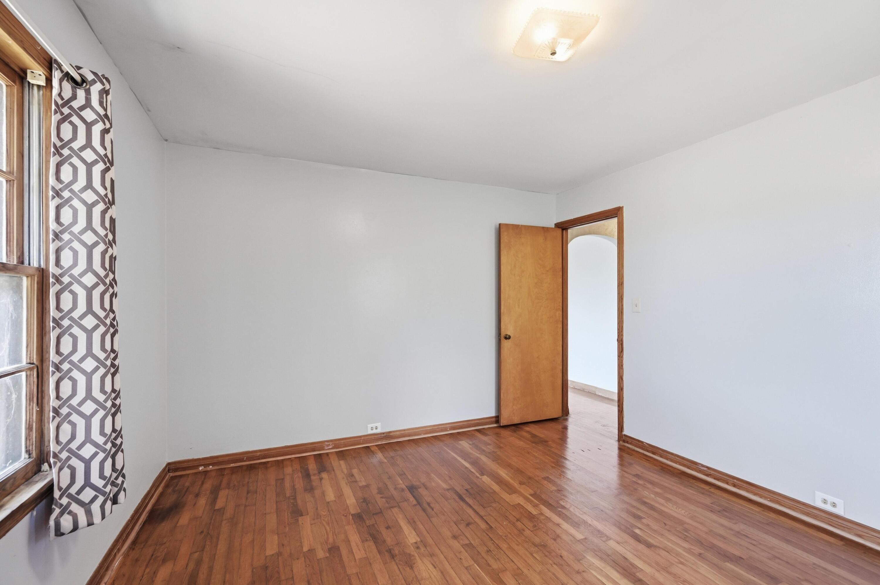 219 South Roy Hill Boulevard Property Photo 32