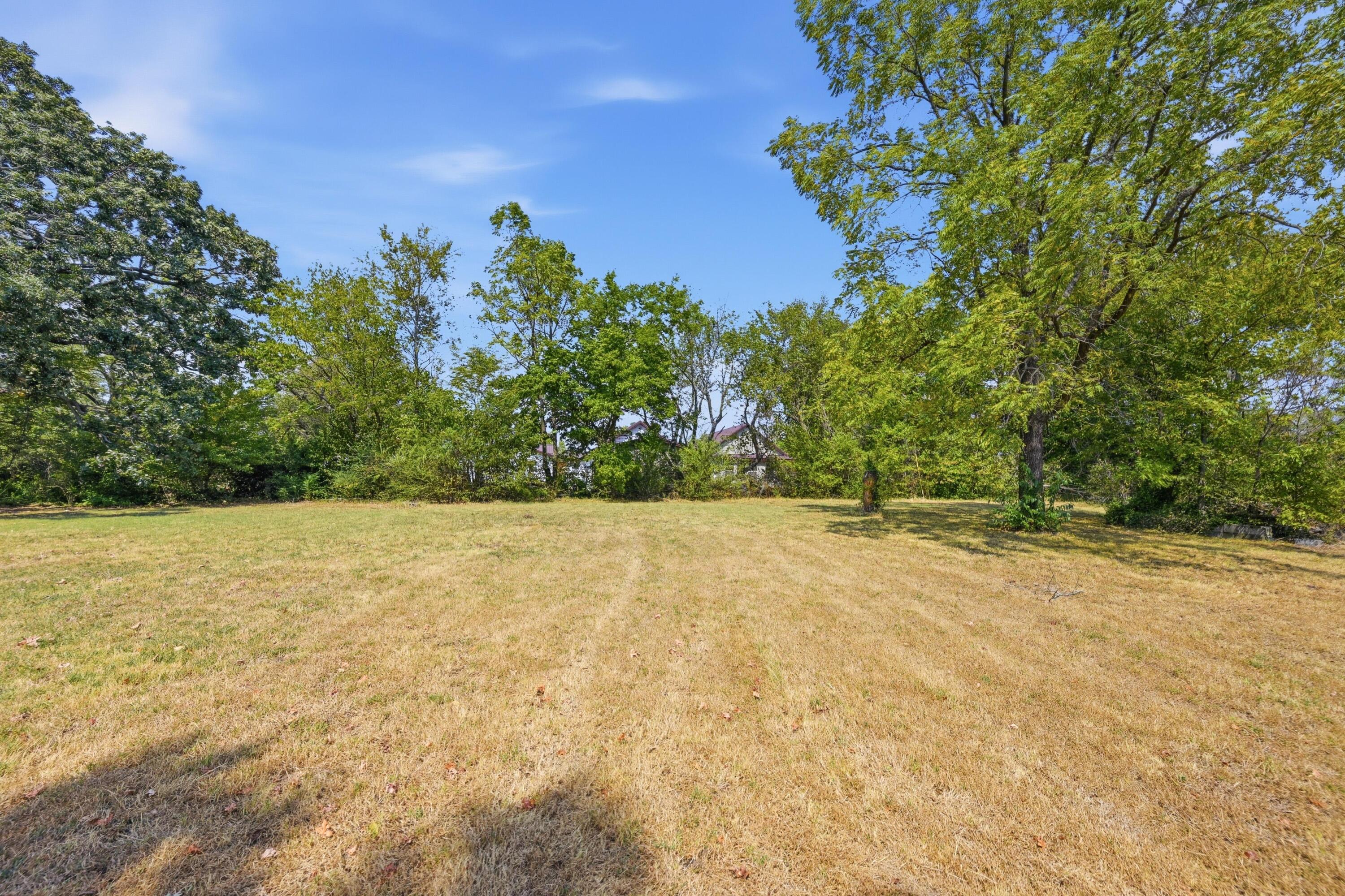 219 South Roy Hill Boulevard Property Photo 43