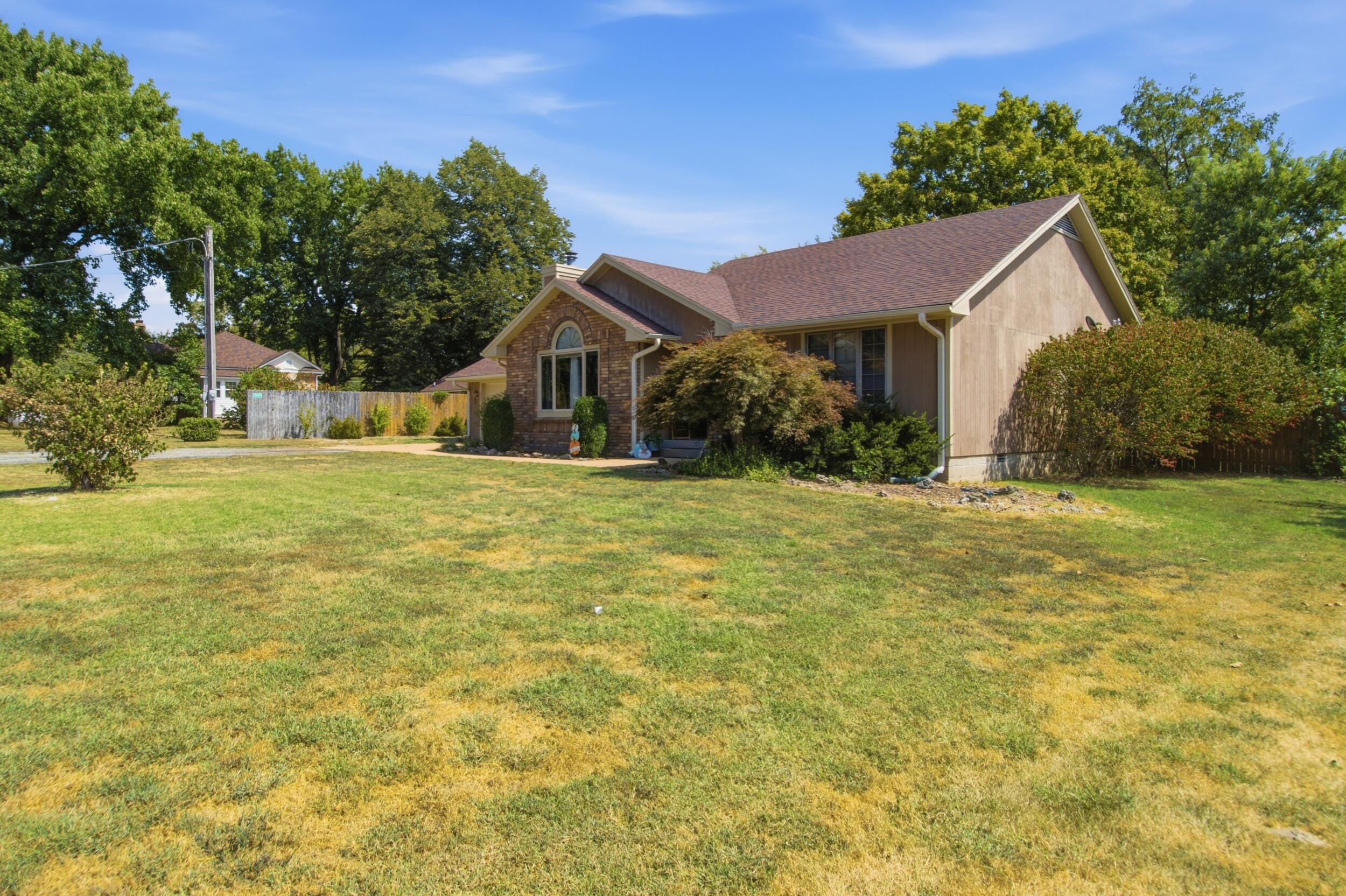 608 South Hamrick Street Property Photo 4