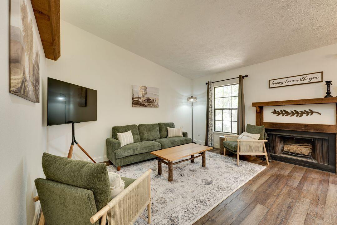 395 Ozark Mountain Resort Drive Cabin 60 Property Photo 1