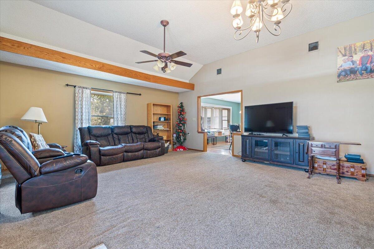 128 Riverview Drive Property Photo 9