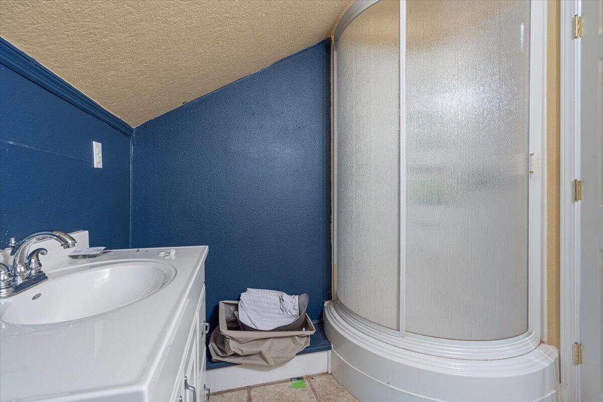 128 Riverview Drive Property Photo 32