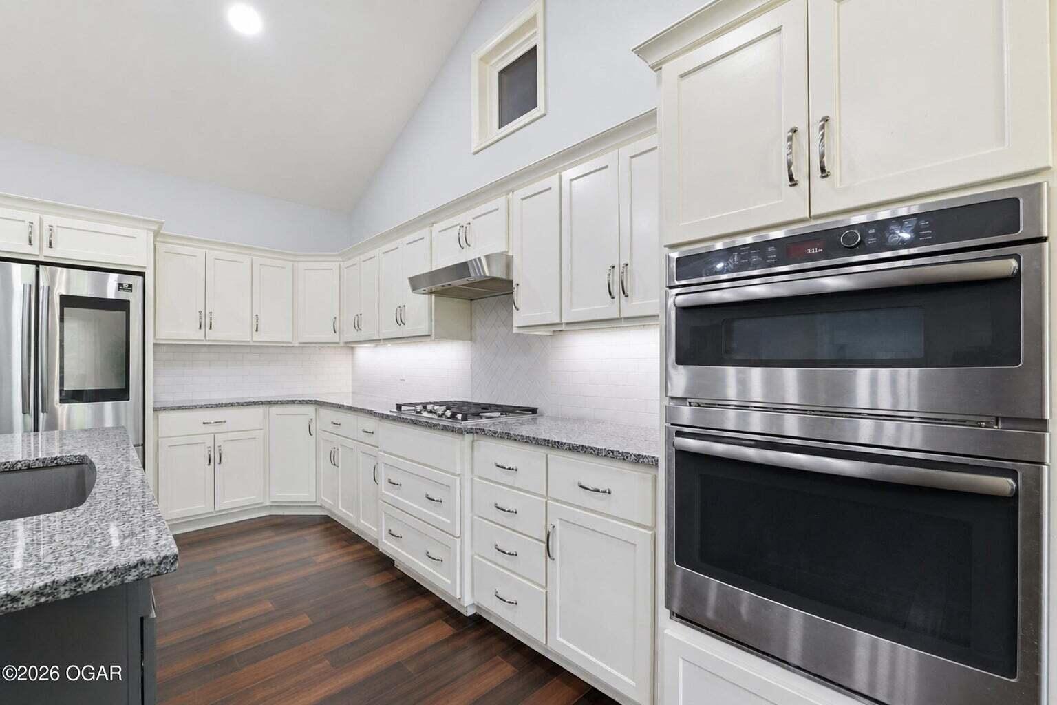 43 Oakridge Drive Property Photo 8