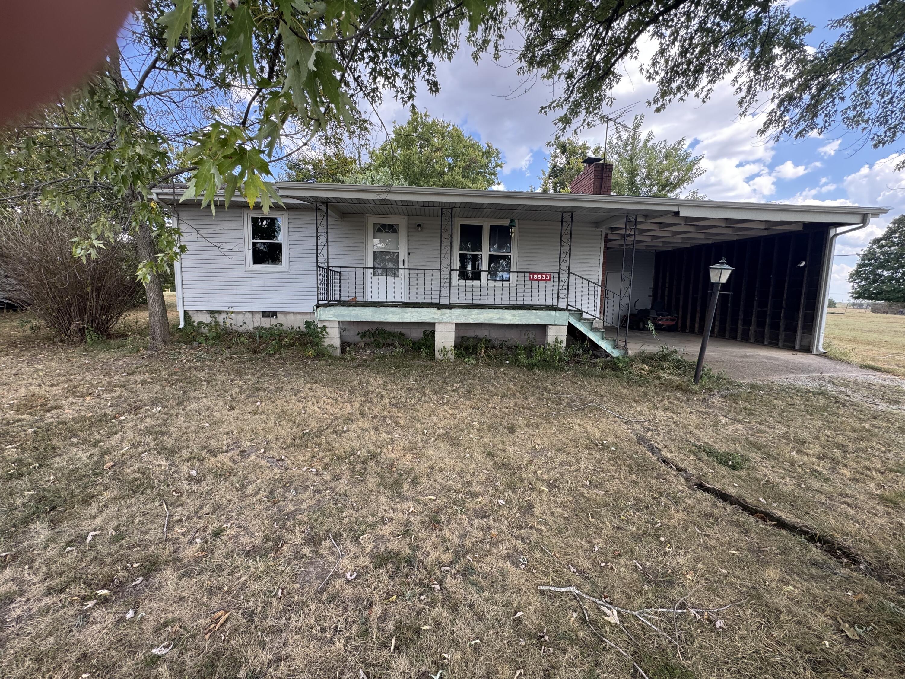 18533 Maple Street Property Photo 1